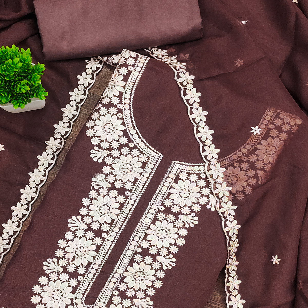 Chic Brown Floral Thread Embroidered Star Georgette Unstitched Suit Fabric