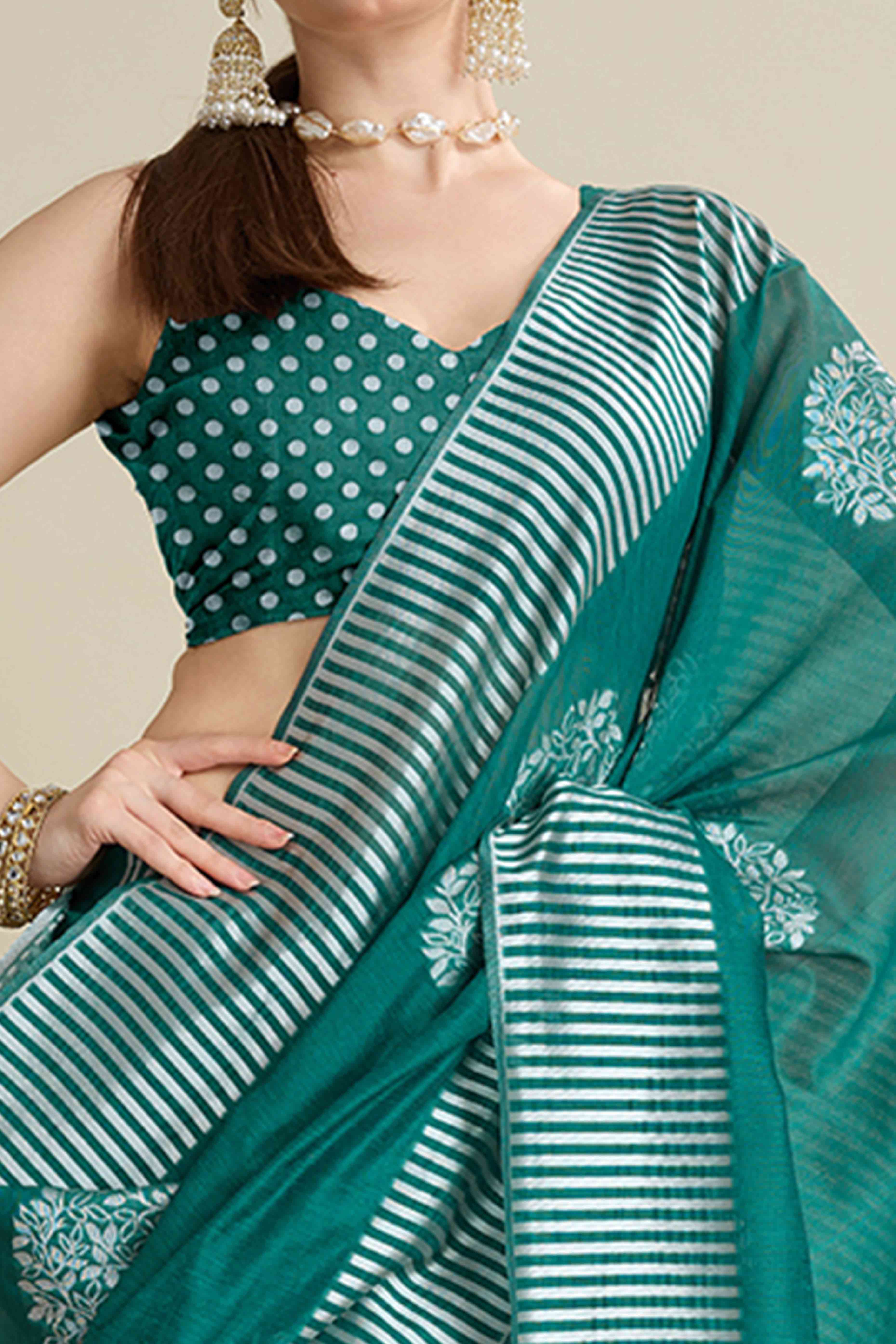 Rama Green Elegance Soft Cotton Silk Saree with Beautifully Woven Floral Designs