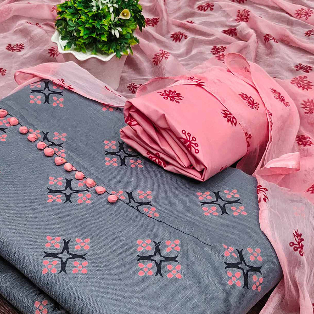 Grey & Gajari Pink Floral Printed Cotton Blend Dress Material