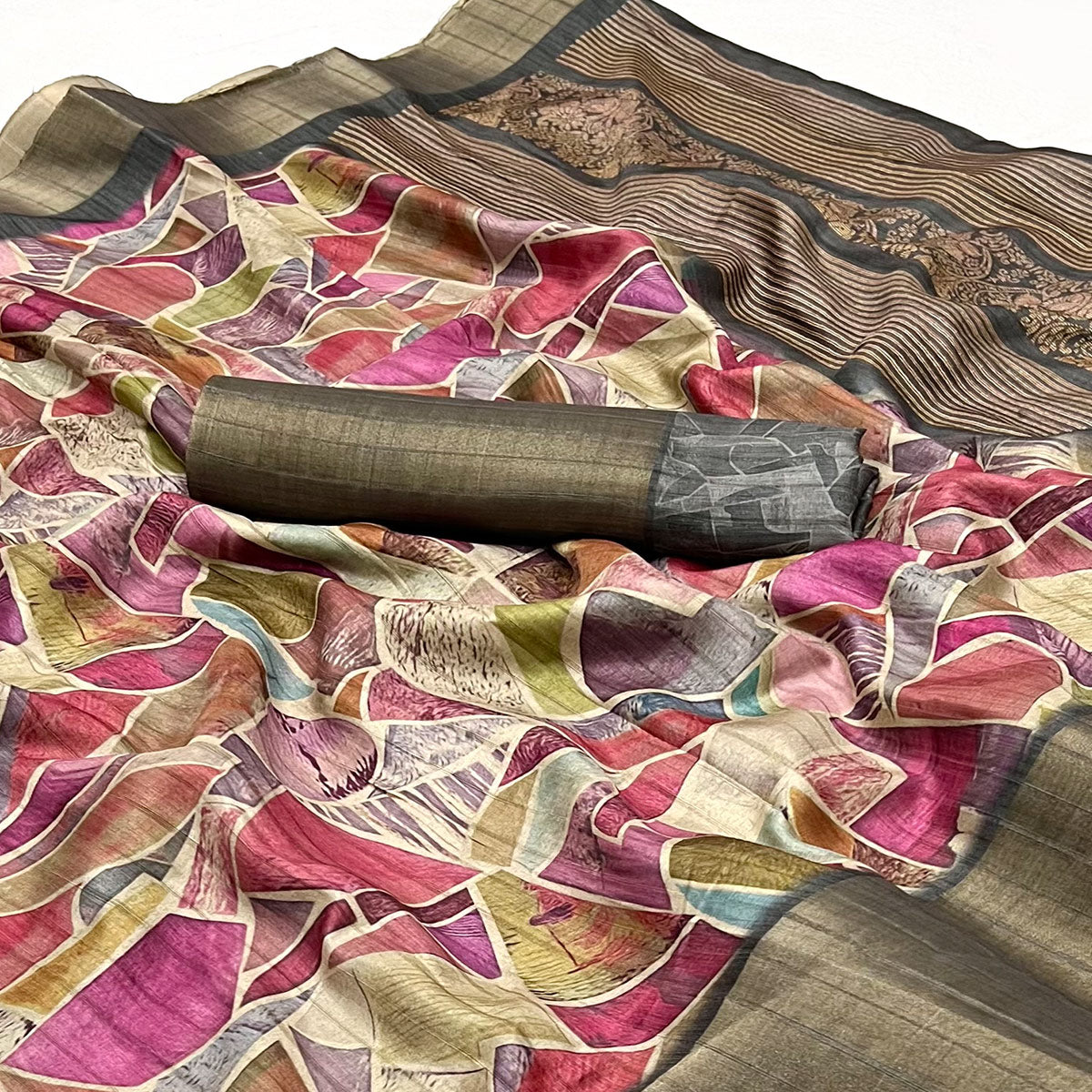 Grey Geometric Digital Printed Viscose Saree