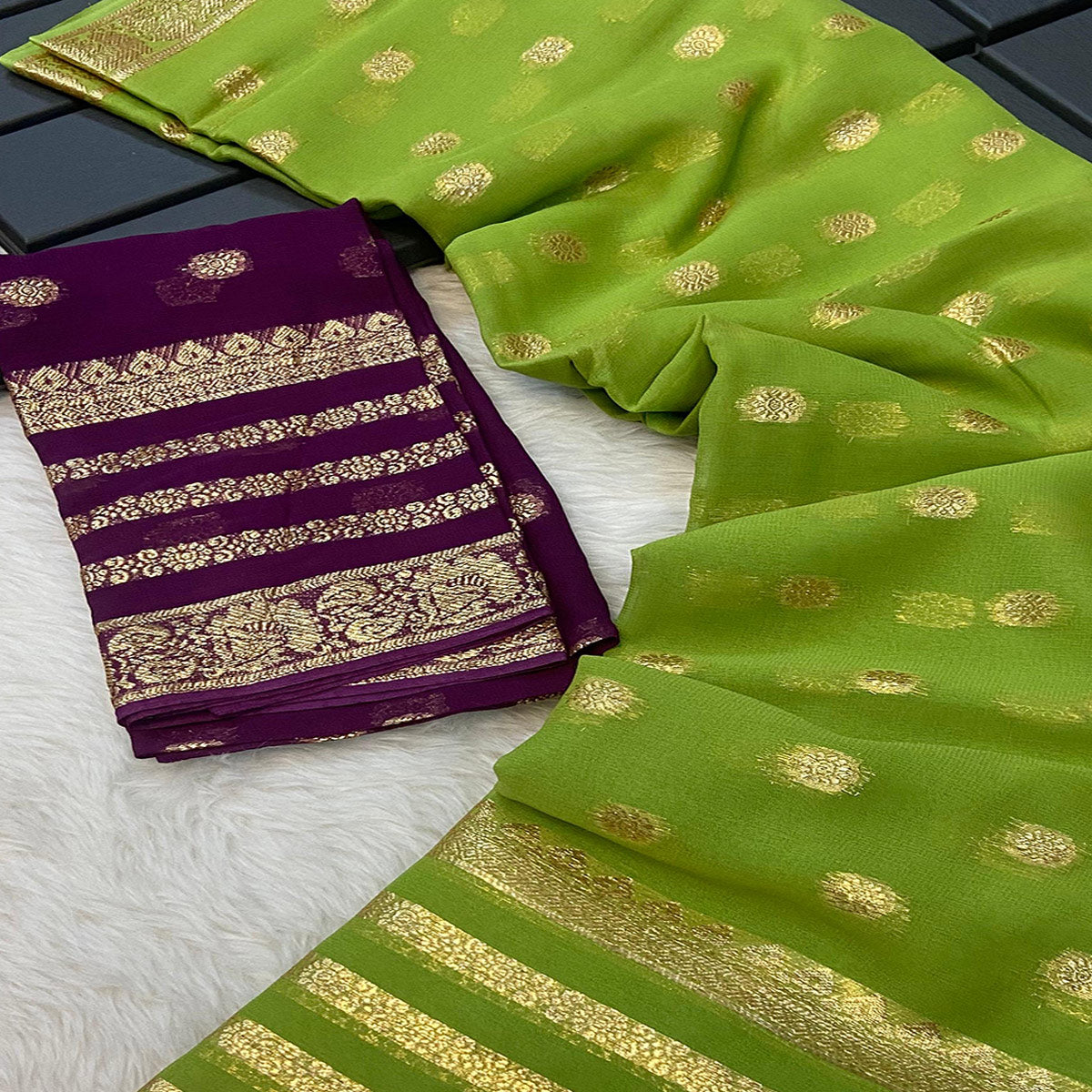 Green Zari Weaving Weaving Georgette Saree