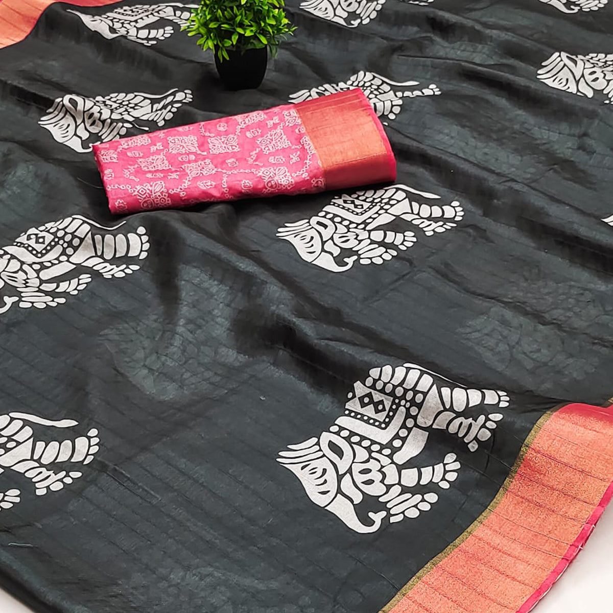 Black Cotton Silk Saree Woven on Handloom with Elegant Abstract Patterns