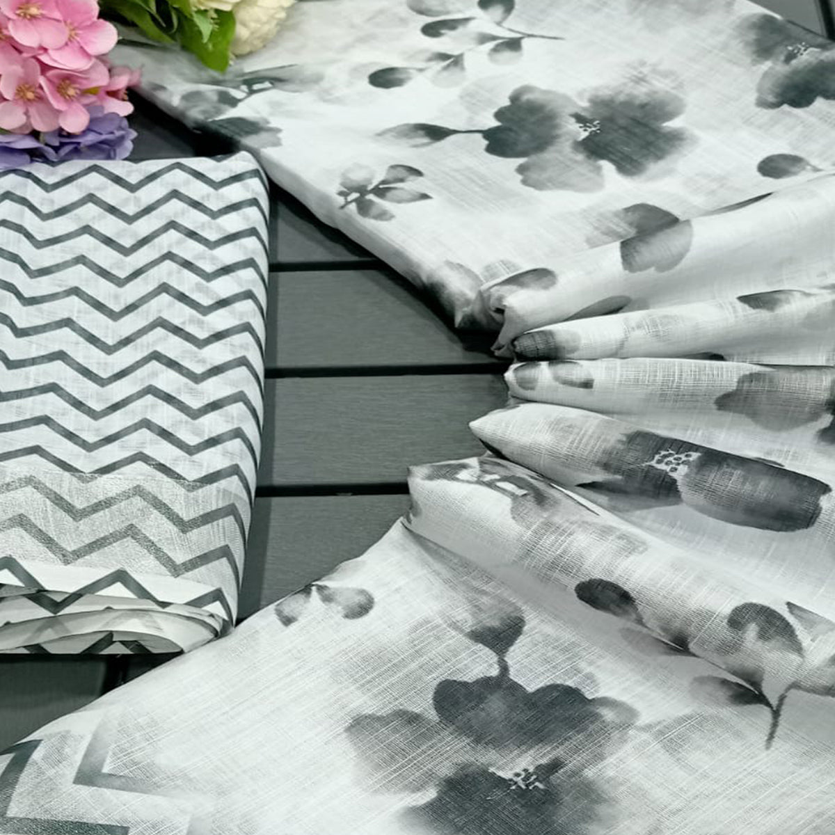 White & Grey Floral Printed Linen Saree