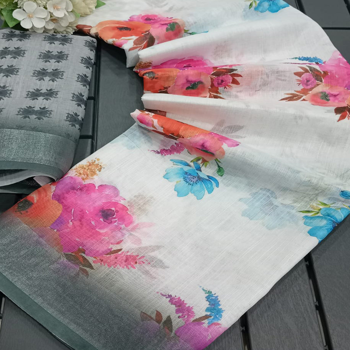 White & Grey Floral Printed Linen Saree