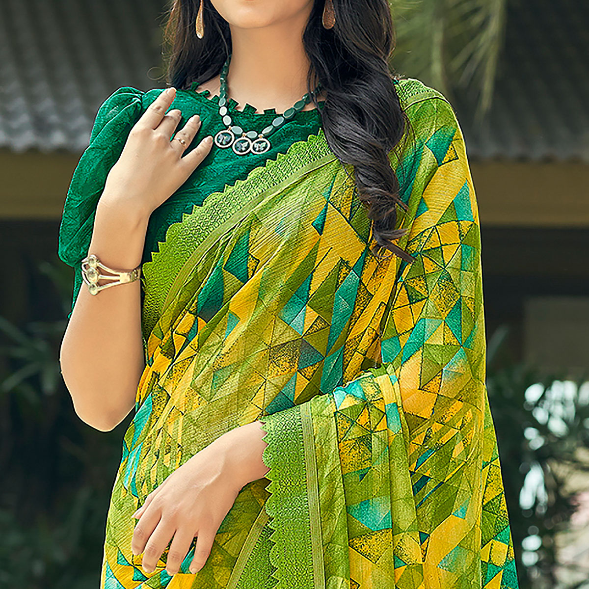 Green Geometric Printed Chiffon Saree