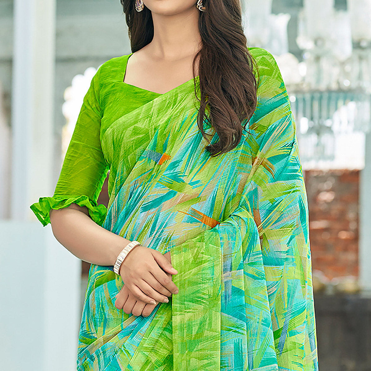 Green Geometric Printed Chiffon Saree