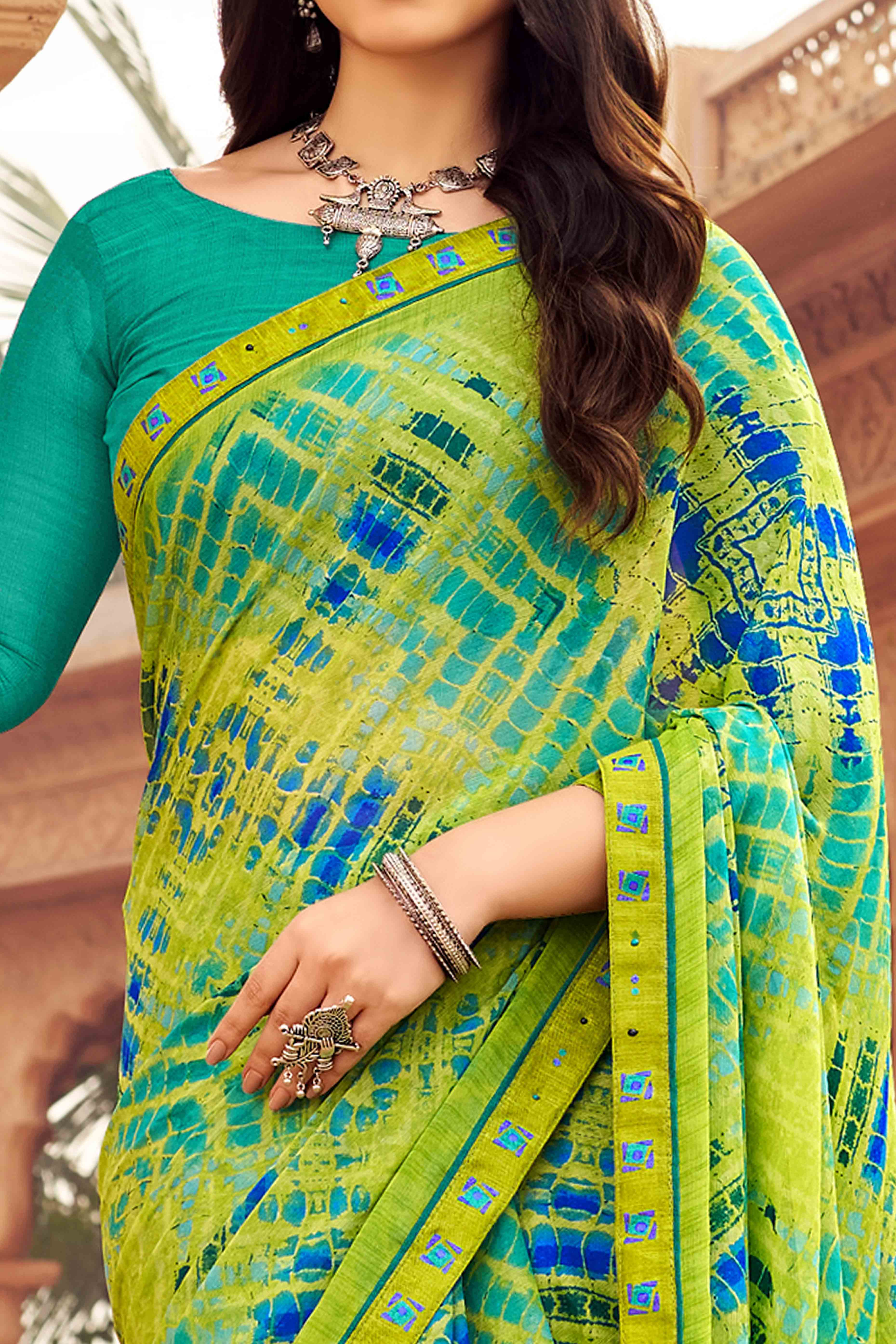 Green Abstract Printed Chiffon Saree