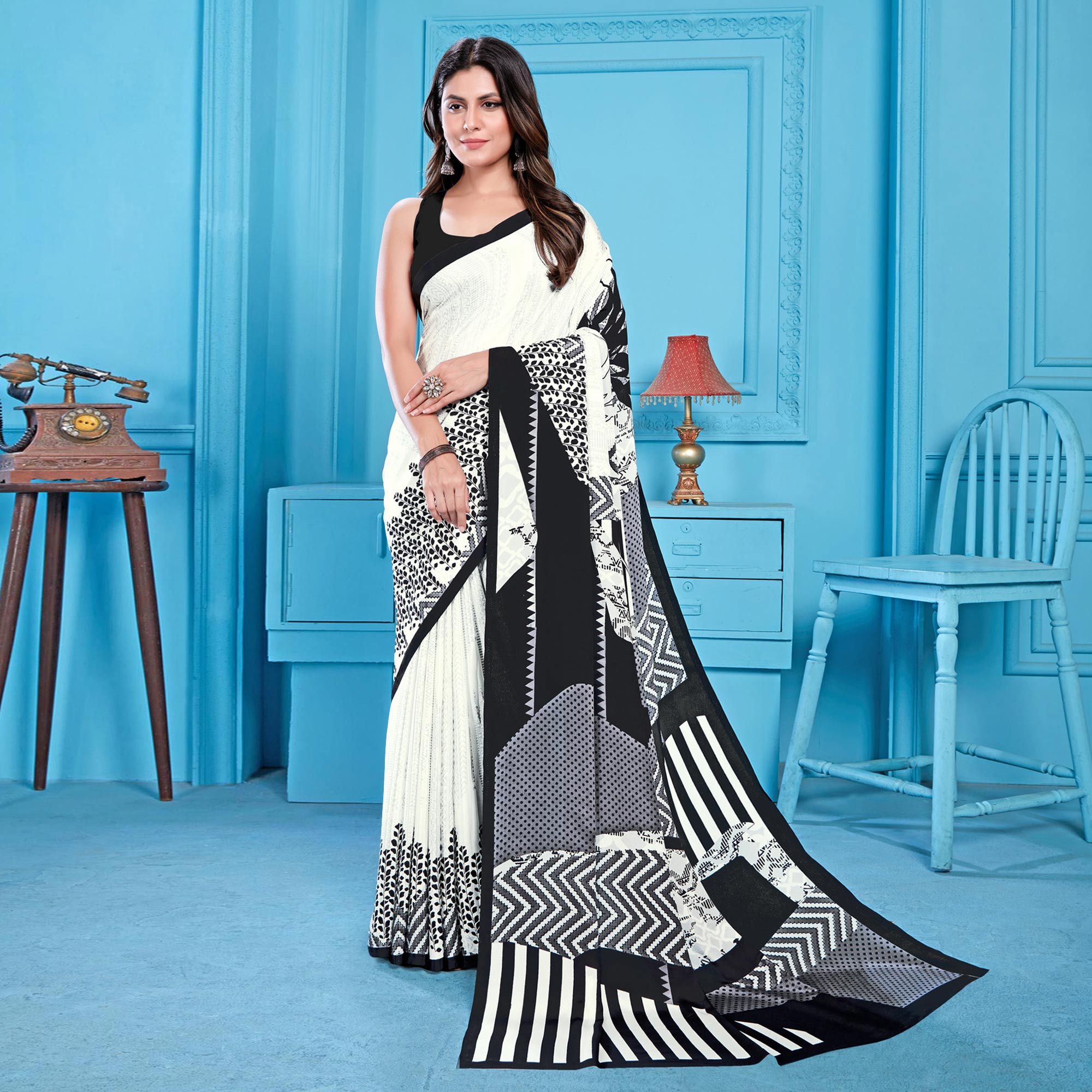 White Floral Printed Crepe Silk Saree