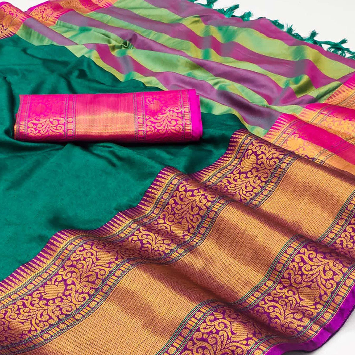 Rama Green Woven Cotton Silk Saree With Tassels