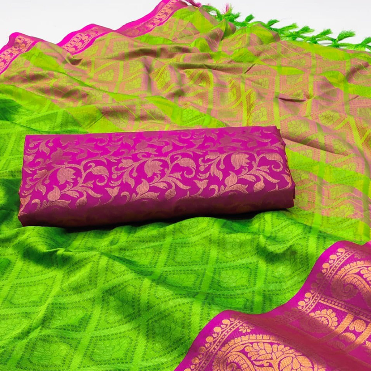 Parrot Green Woven Cotton Silk Saree With Tassels