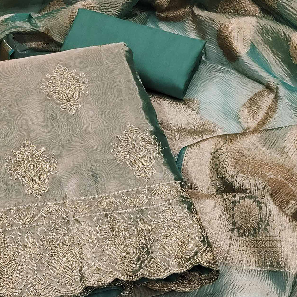 PDM-ANUSHKA-6534-RGREEN