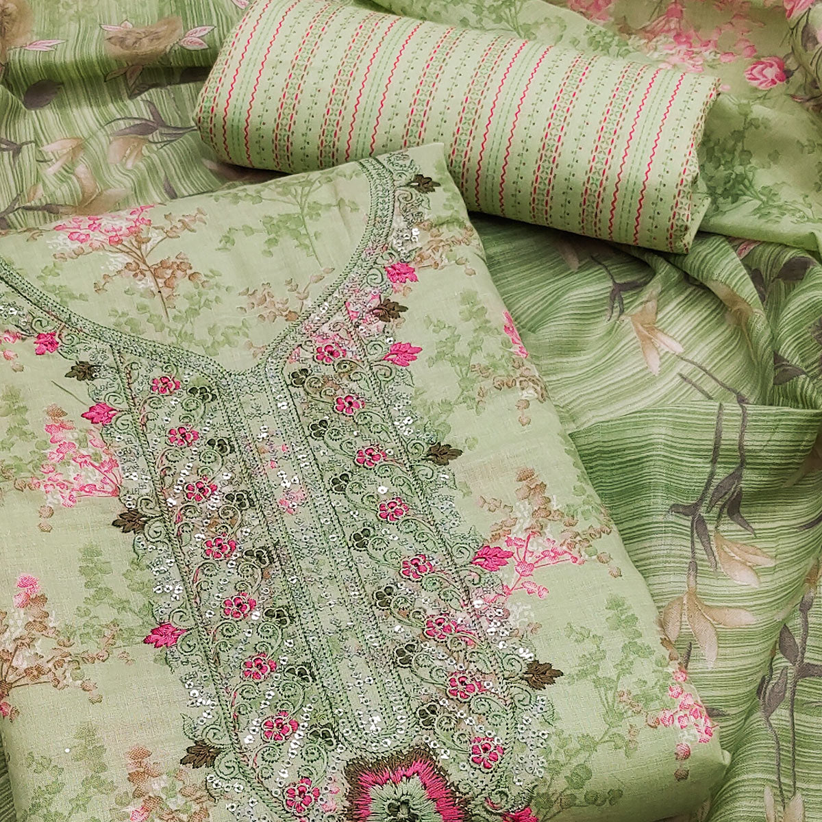 PDM-CHETAK-6294-GREEN