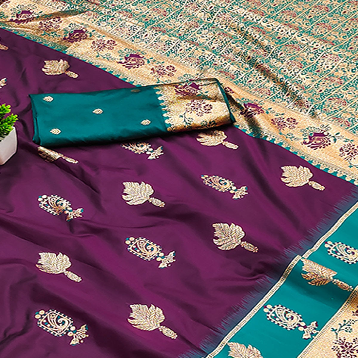 Purple Cotton Silk Saree with Exquisite Zari Weaving