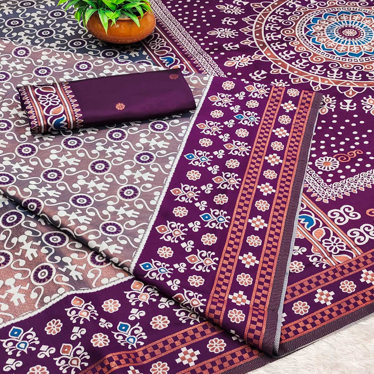 Purple Designer Handloom Kanjivaram Silk Saree with Rich Floral Weaving