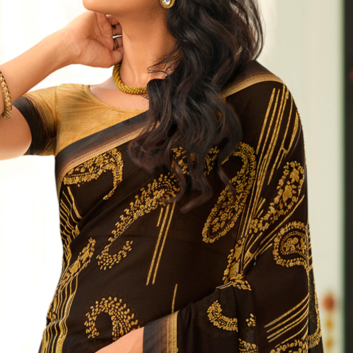 Brown Floral Printed Georgette Saree