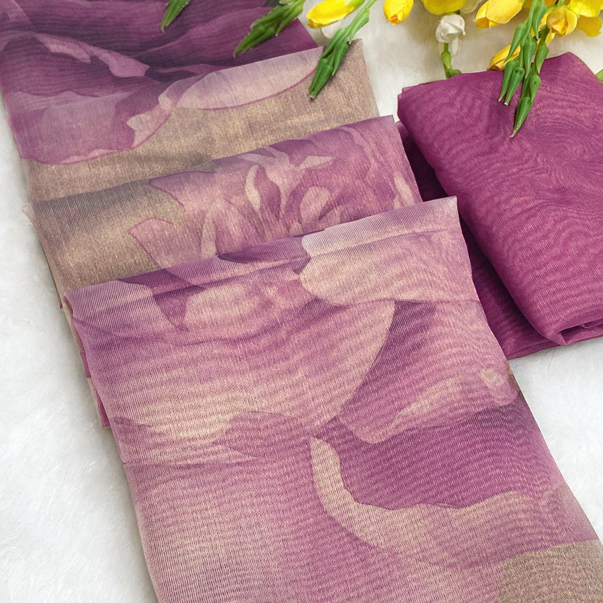 Sophisticated Light Lavender Floral Digital Print Tissue Saree Enhanced With Handmade Tassels