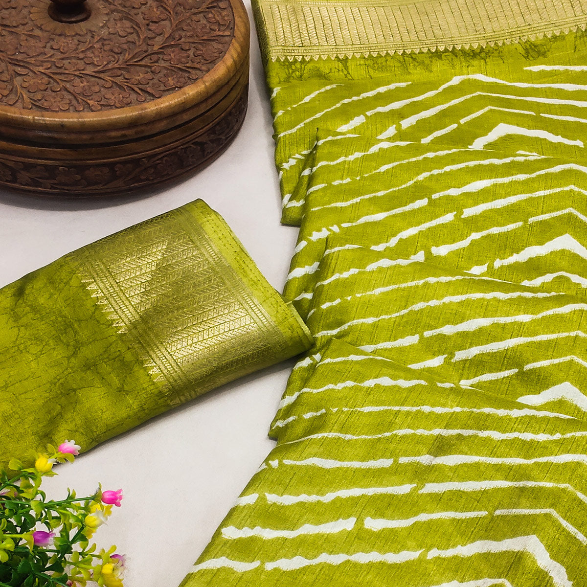 Green Leheriya Printed Dola Silk Saree With Zari Border