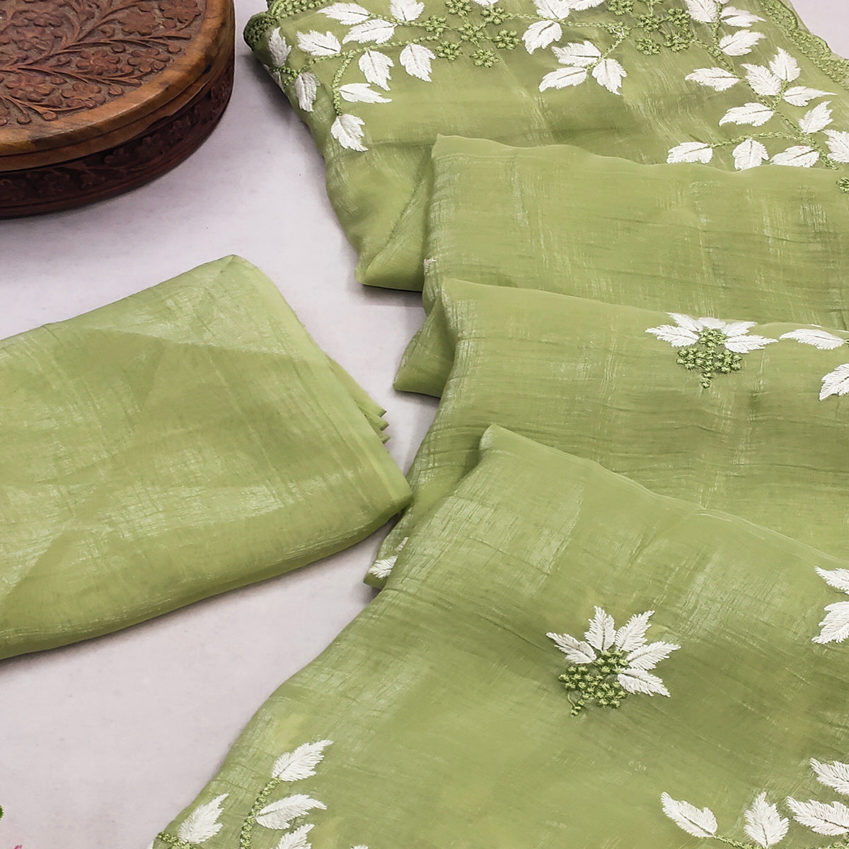 Chic Green Organza Saree Featuring Fine Floral Embroidery