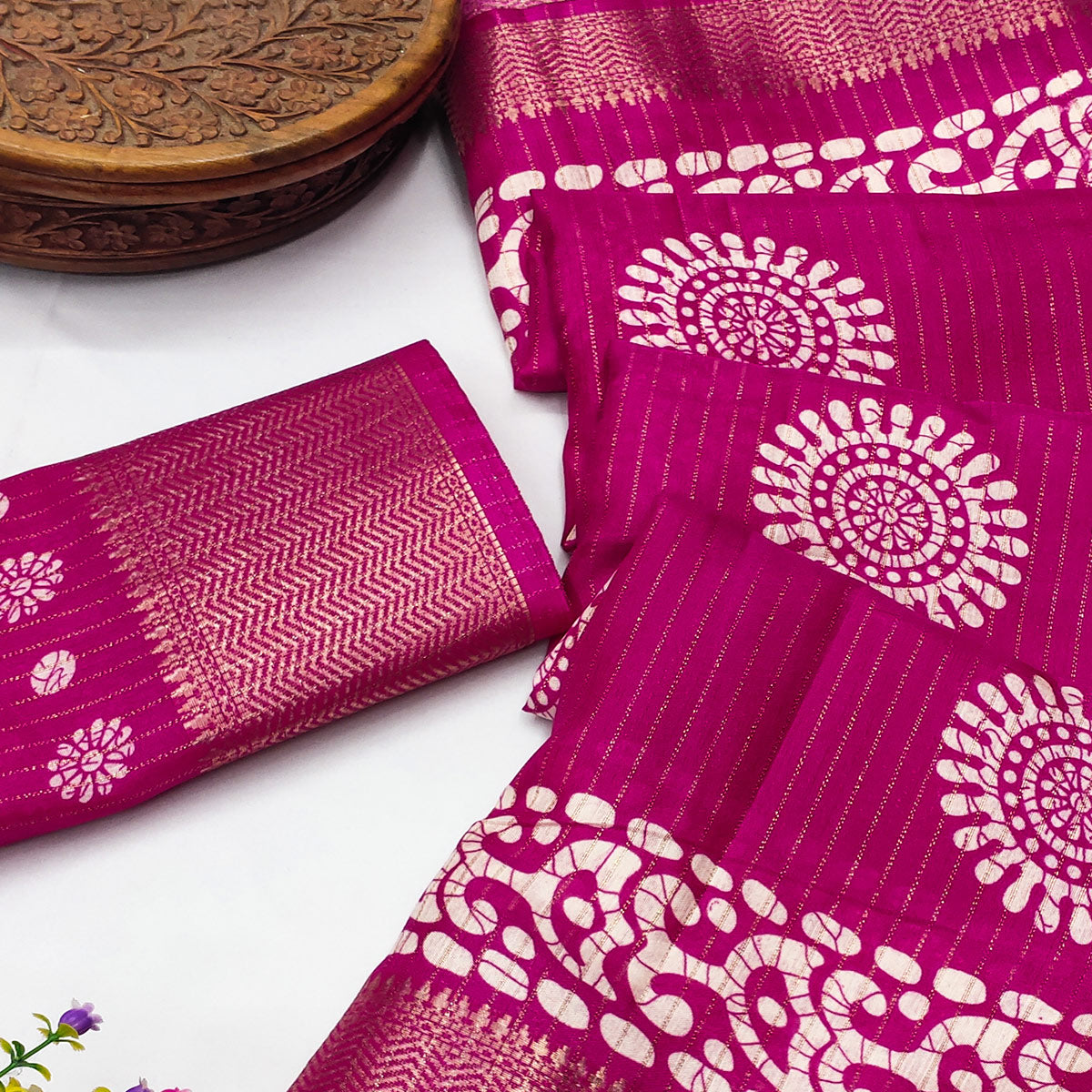 Classic Pink Dola Silk Saree Adorned with Floral Motifs & Rich Zari Work