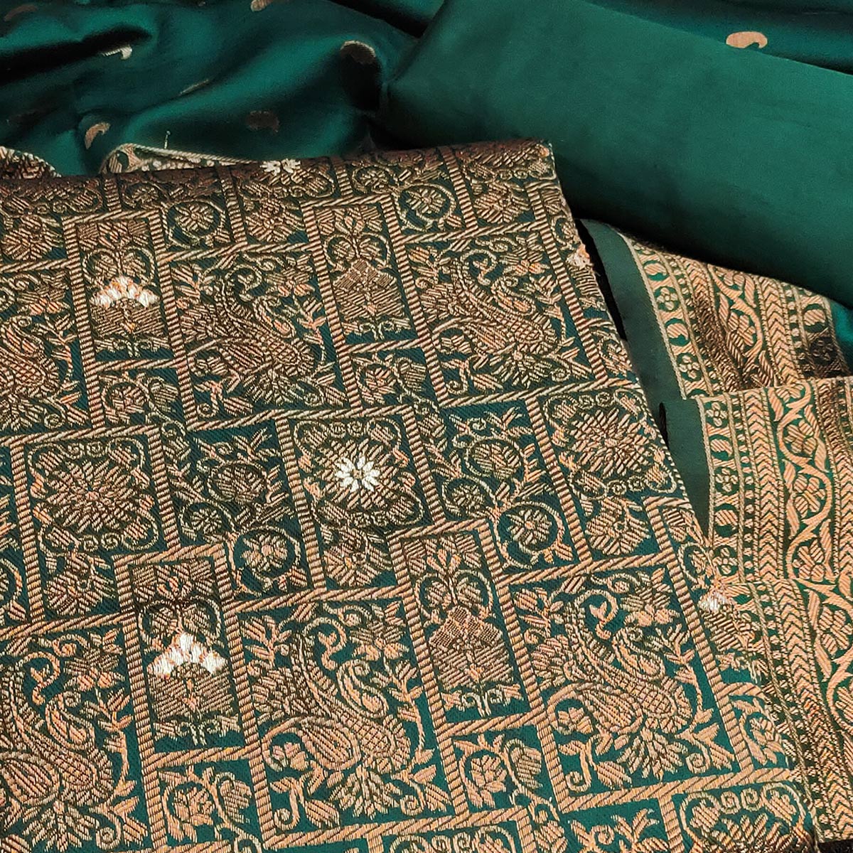 Green Banarasi Silk Dress Material With Heavy Zari Weaving