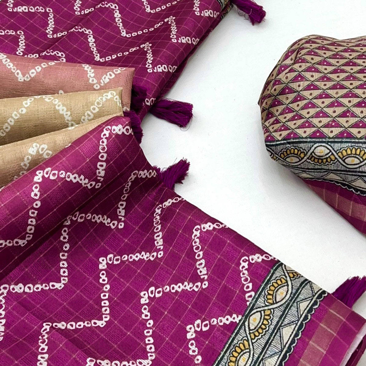 Beige & Purple Maheshwari Cotton Silk Saree with Zig-Zag Pattern