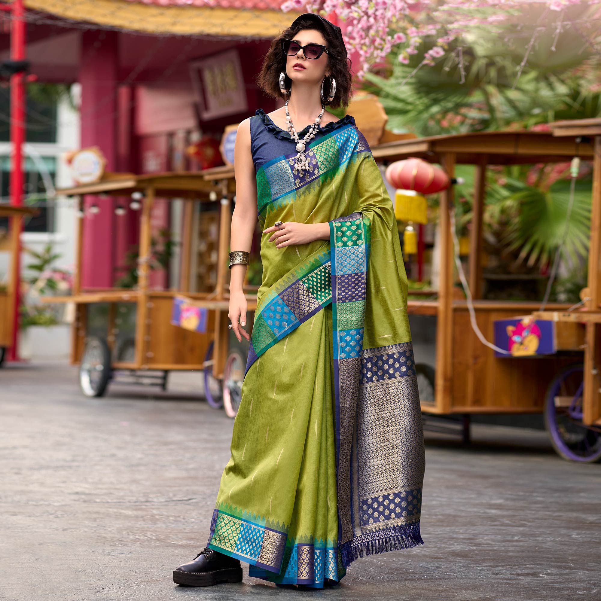 Green Zari Motifs Woven Soft Banarasi Silk Saree