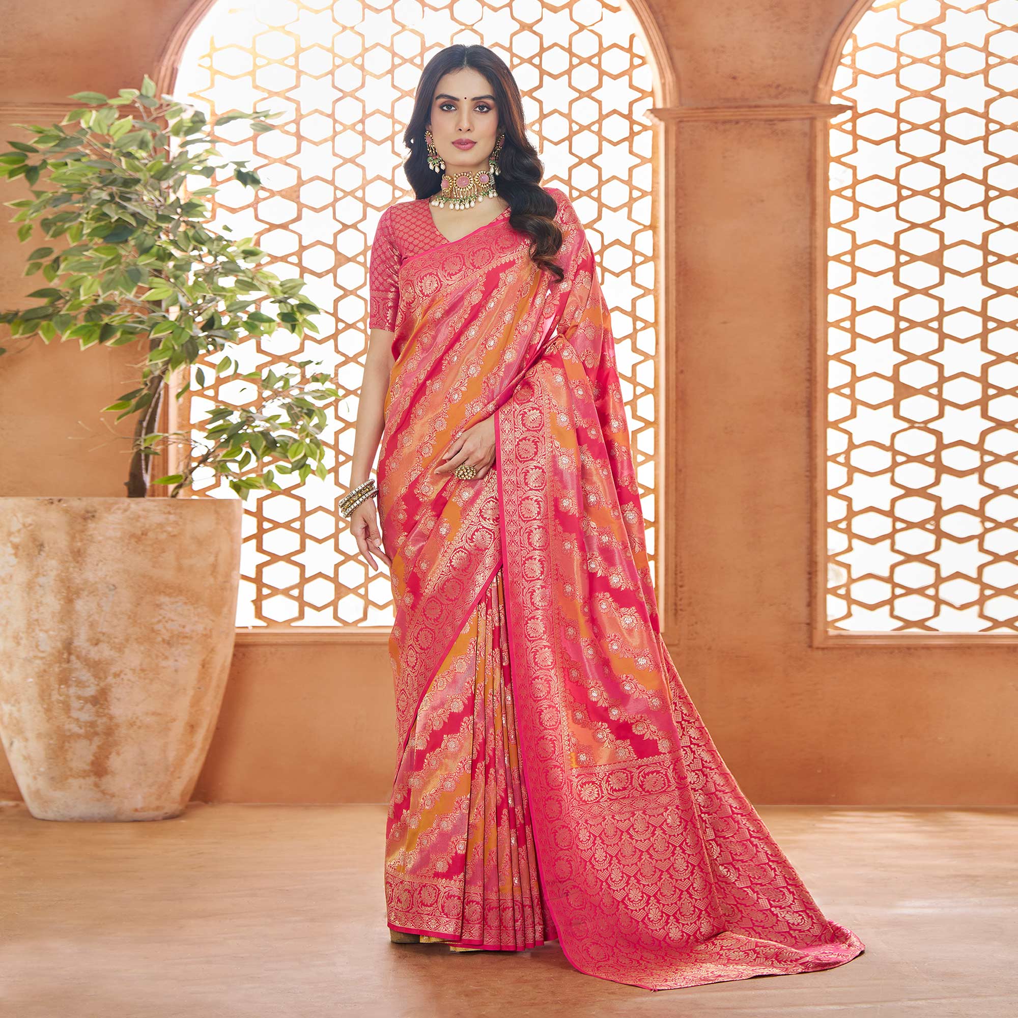 Gajri Pink Floral Woven Pure Banarasi Silk Saree