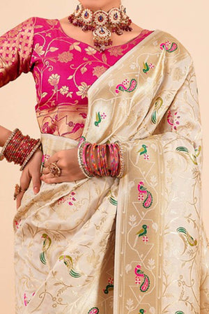 Off White Floral Zari Weaving Pure Silk Paithani Saree