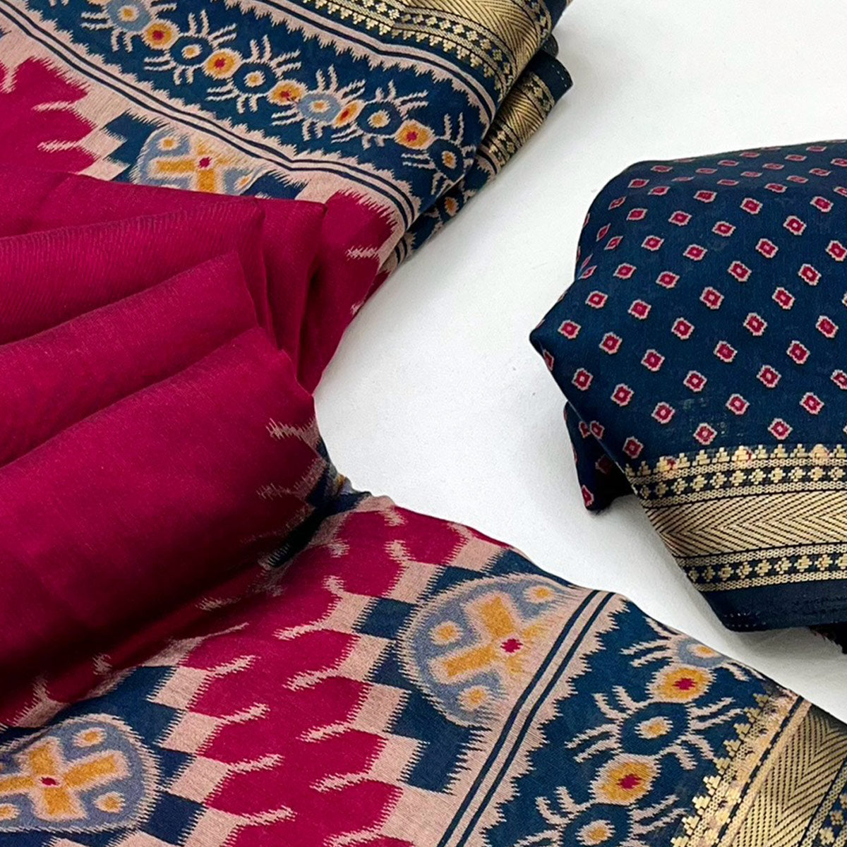 Magenta Patola Print Mulmul Cotton Saree with Shimmering Zari Trim