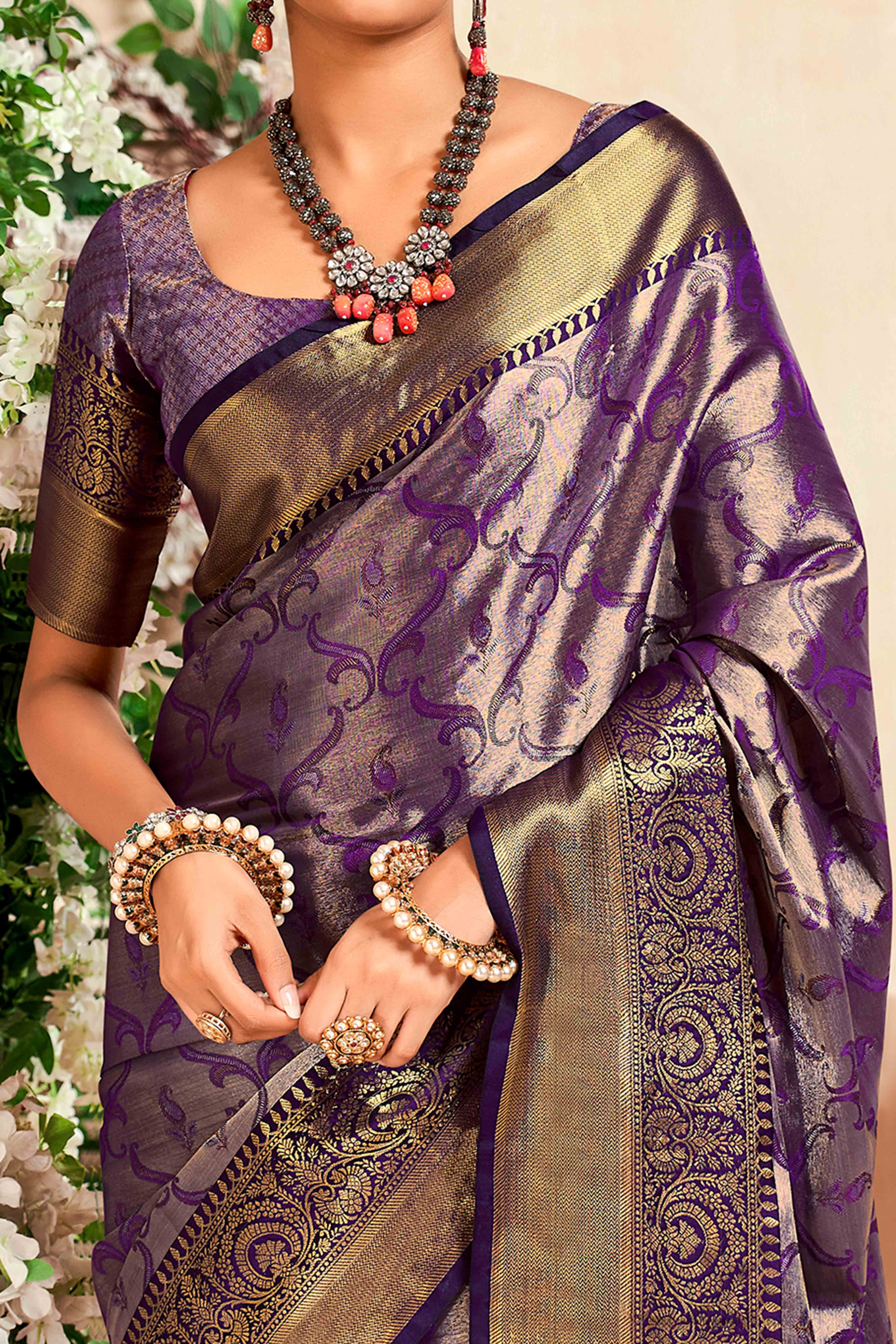 Purple Kanjivaram Silk Saree With Lustrous Zari Artistry