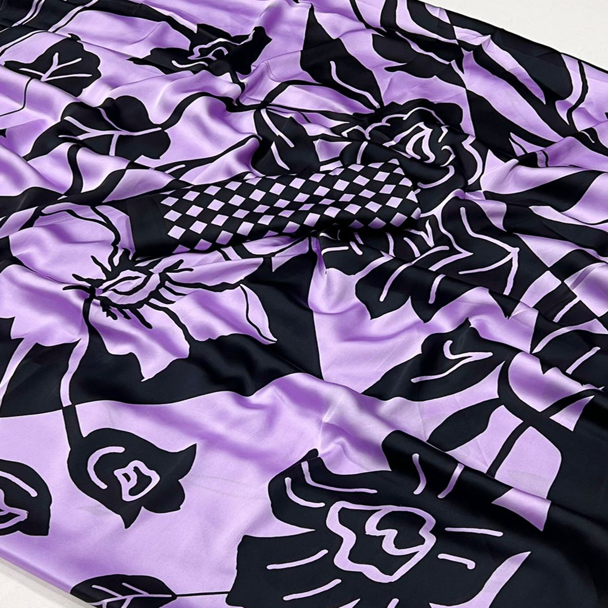 Lavender & Black Contemporary Printed Satin Saree