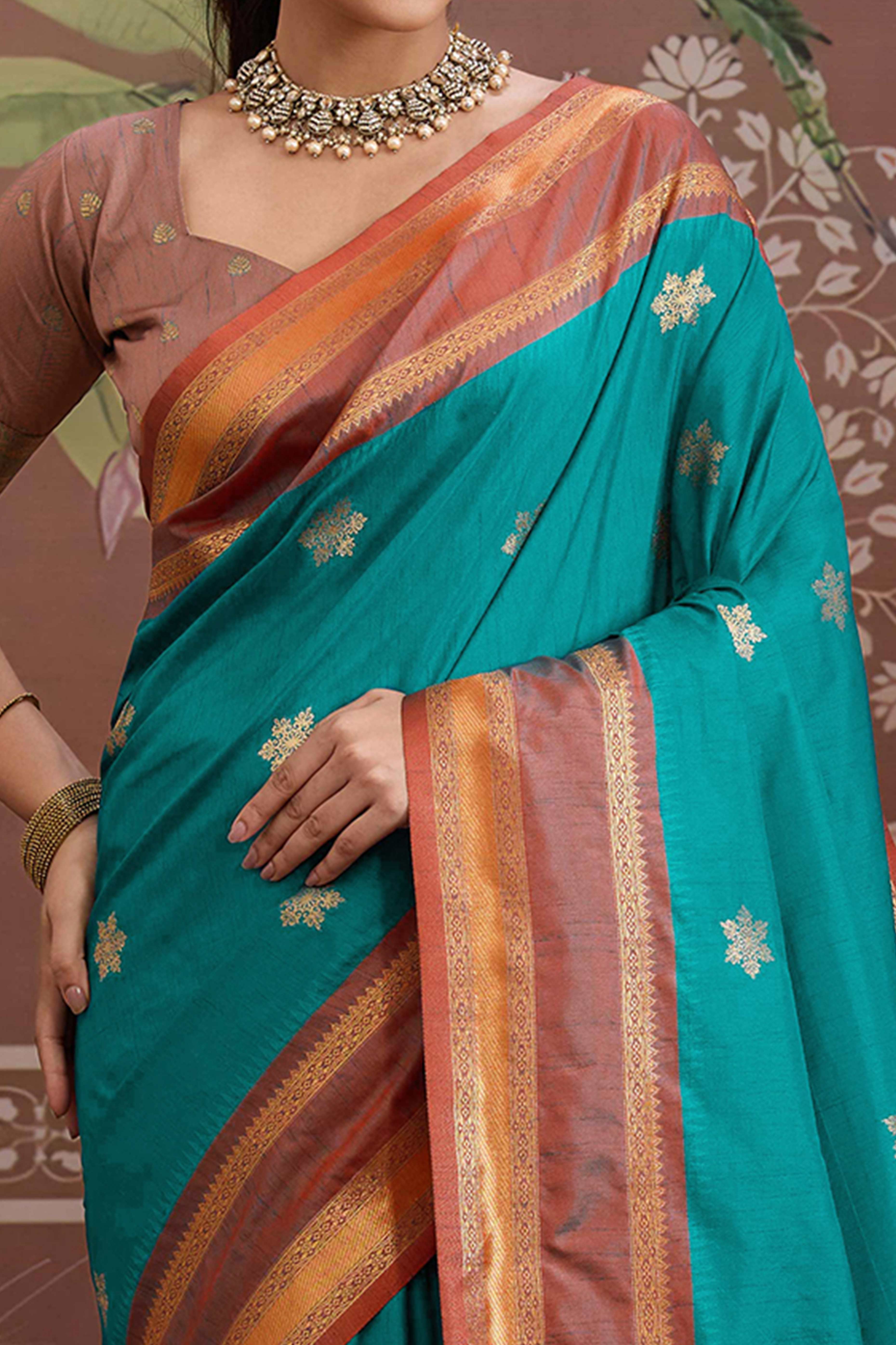 Luxury Style Morpich Green Saree in Silk Blend with Intricate Zari Work