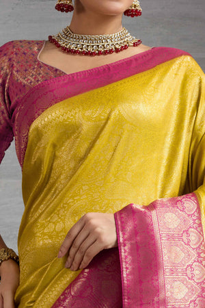 Mustard Kanjivaram Silk Saree In Kadiyal Style Zari Weaving With Ornate Meenakari Pallu