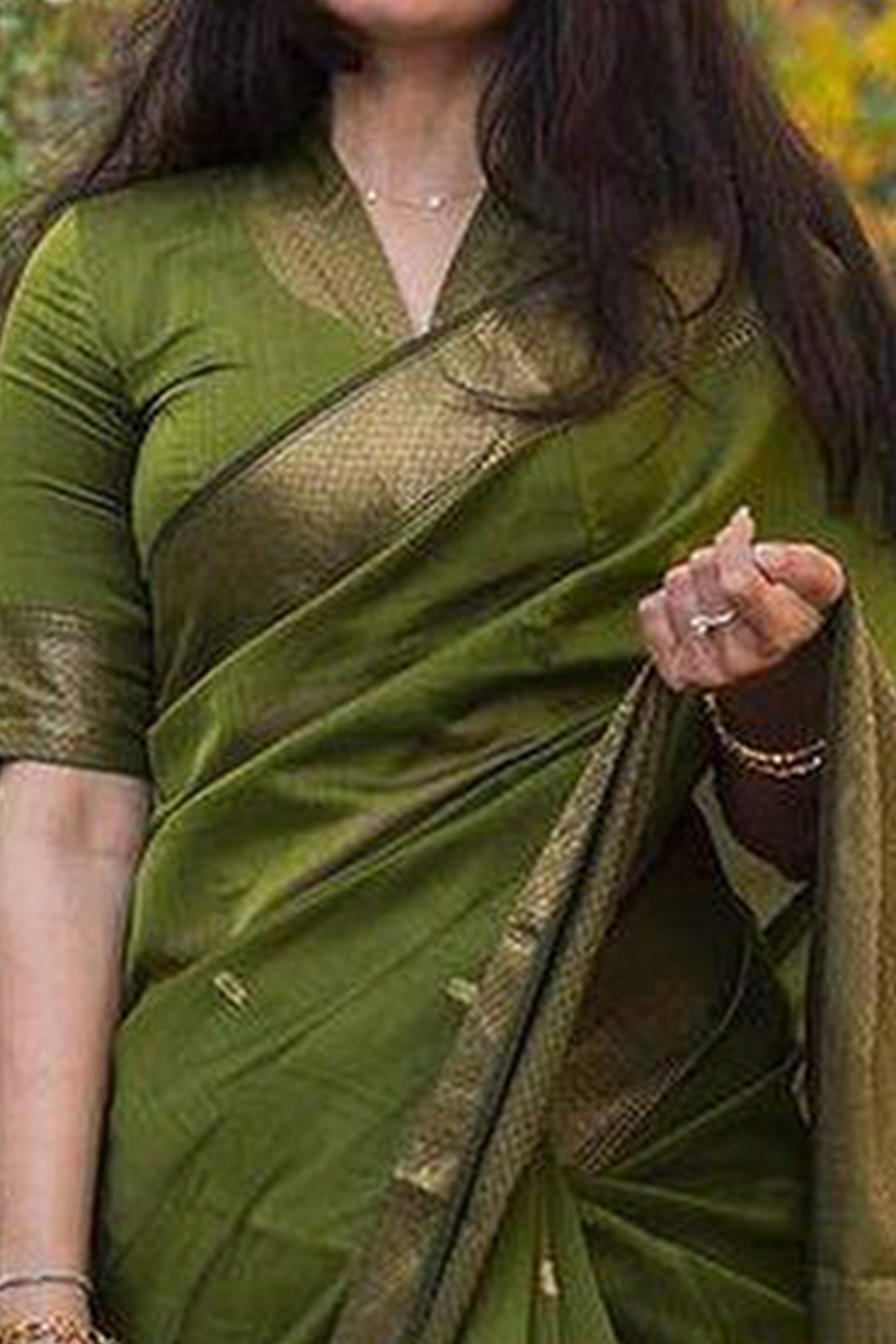 Green Floral Woven Lichi Banarasi Silk Saree
