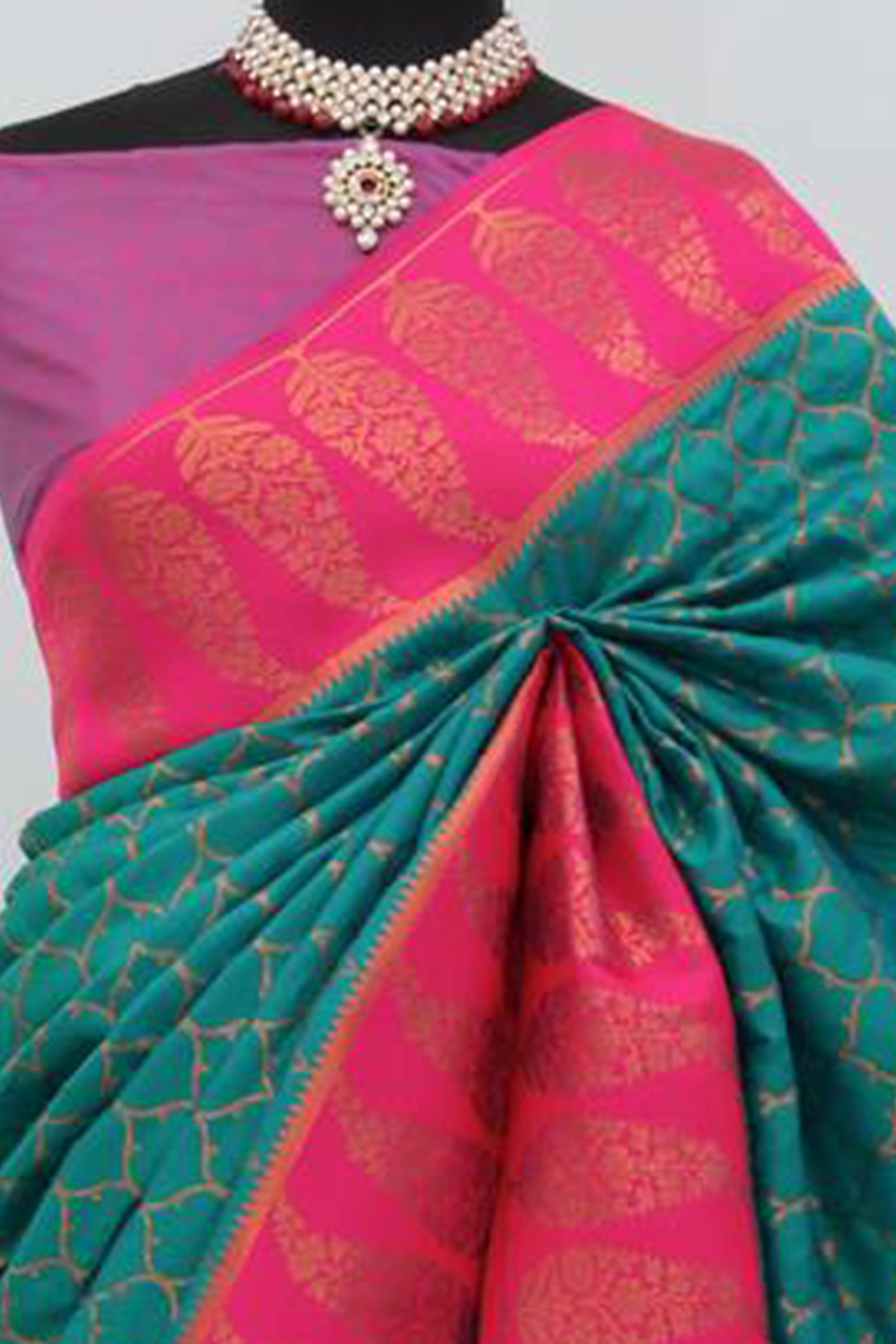 Rama Green Floral Woven Kanjivaram Silk Saree