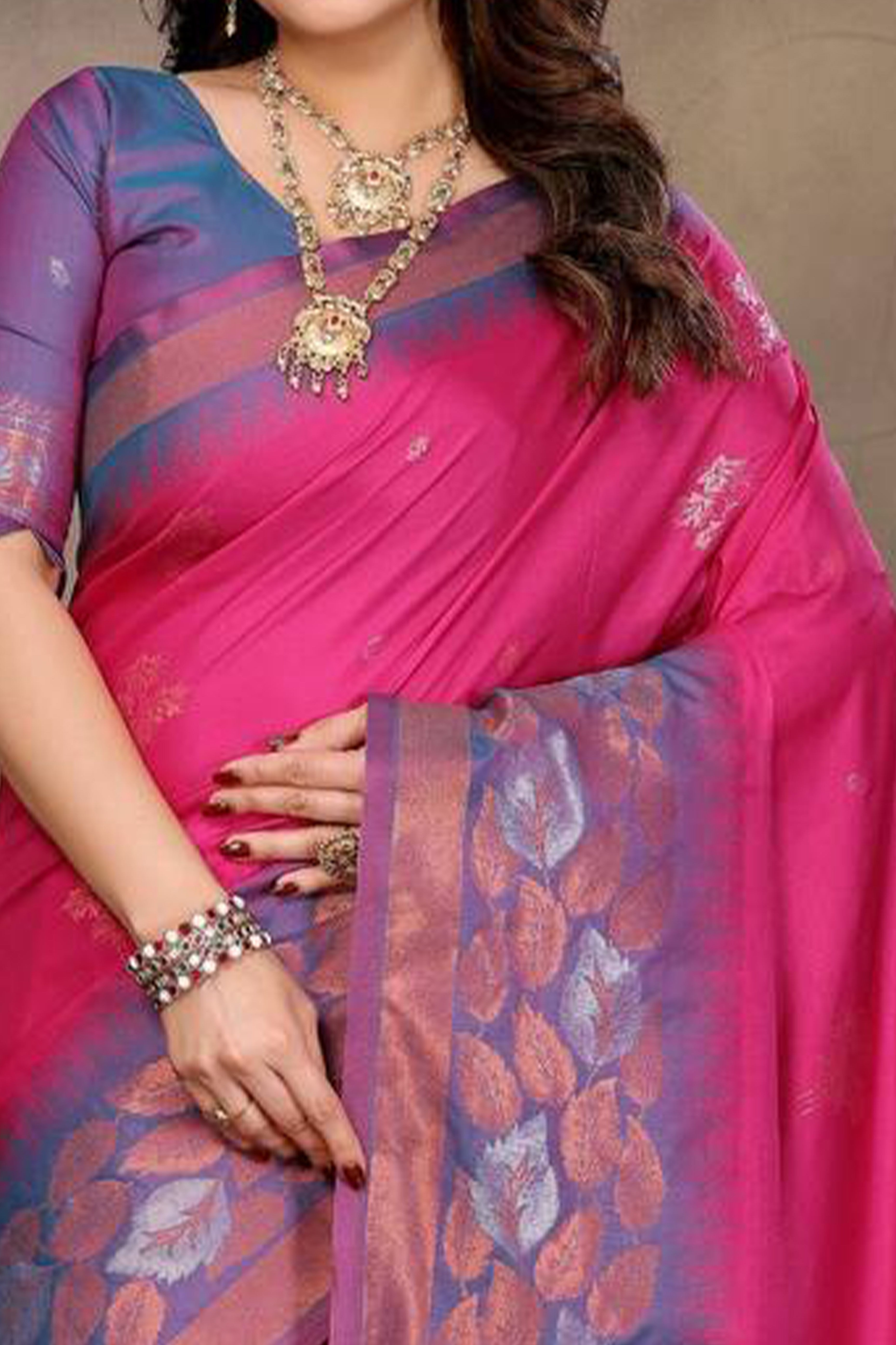 Magenta Leaf & Floral Motif Banarasi Silk Saree With Luxurious Zari Weaving Two Tone Weaving