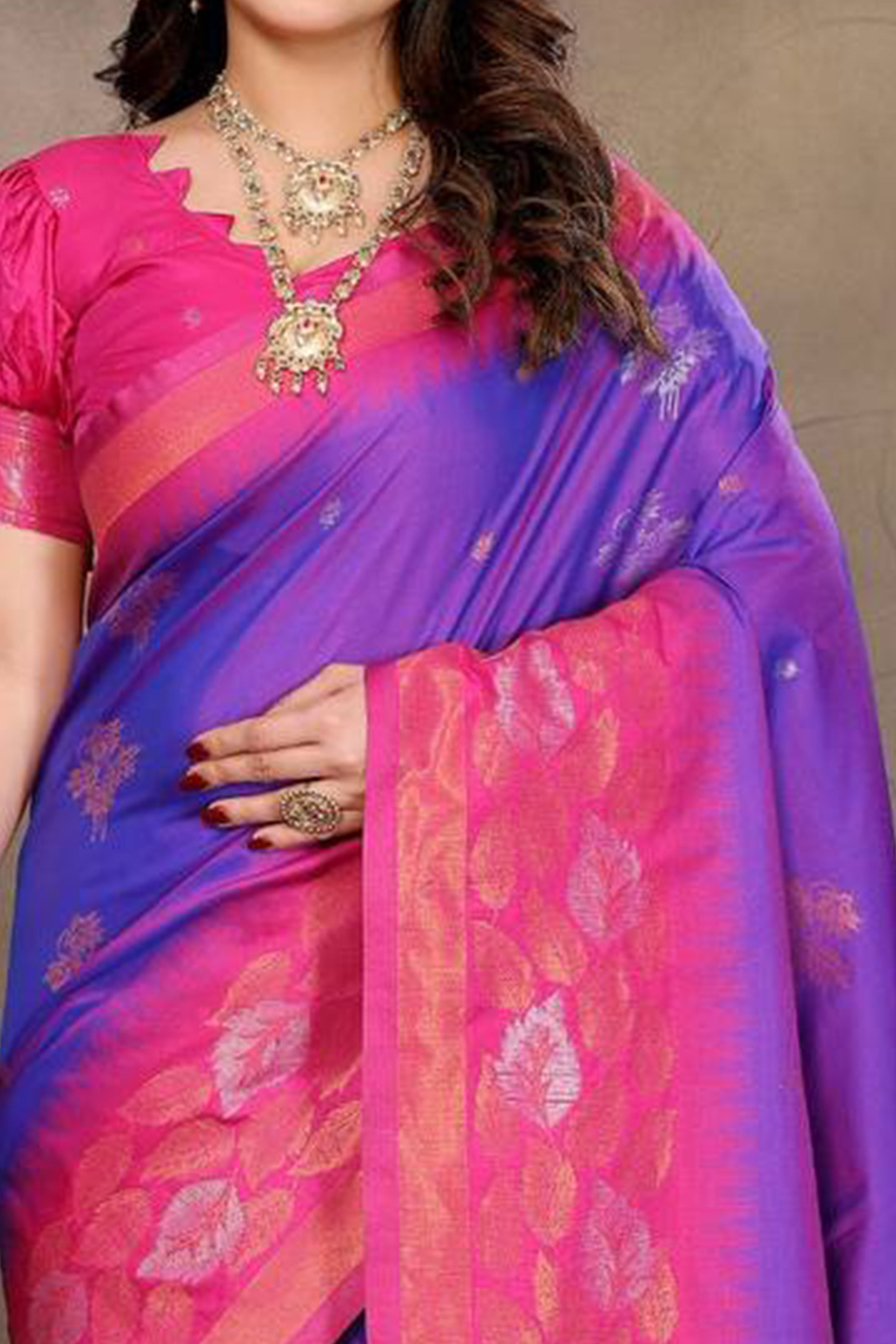 Purple Leaf & Floral Motif Banarasi Silk Saree With Luxurious Zari Weaving Two Tone Weaving