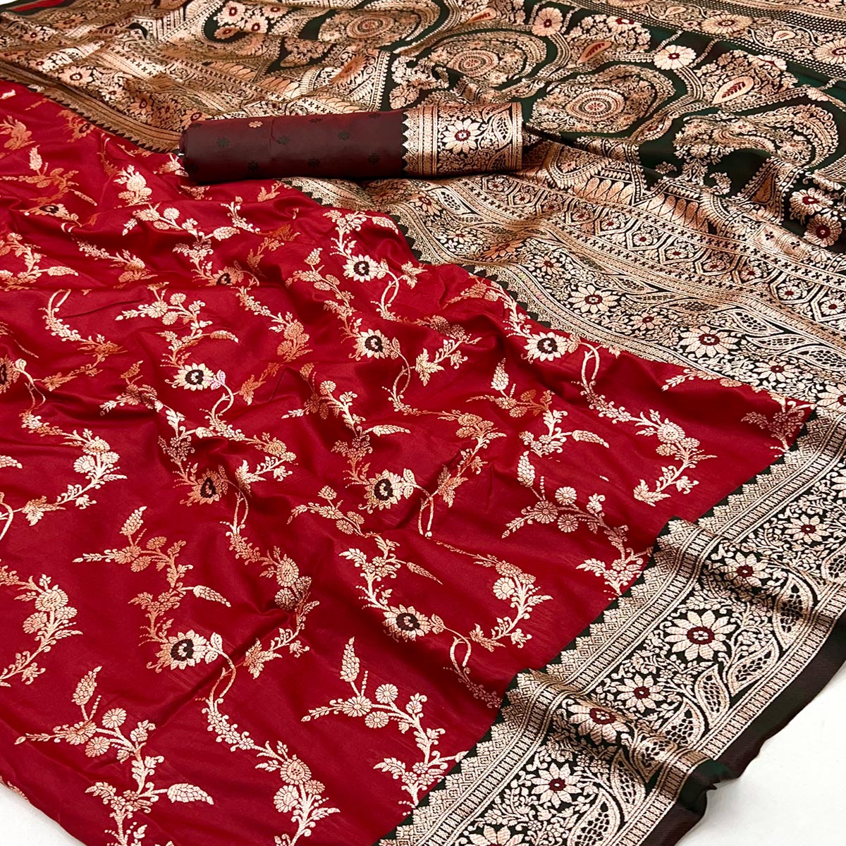 Red Art Silk Saree With Intricate Floral Banarasi Zari Weaving