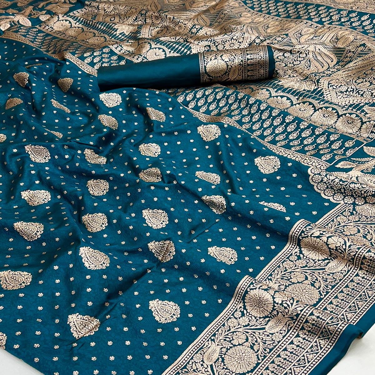 Teal Art Silk Saree with Graceful Zari Floral Designs for Wedding and Festive Wear