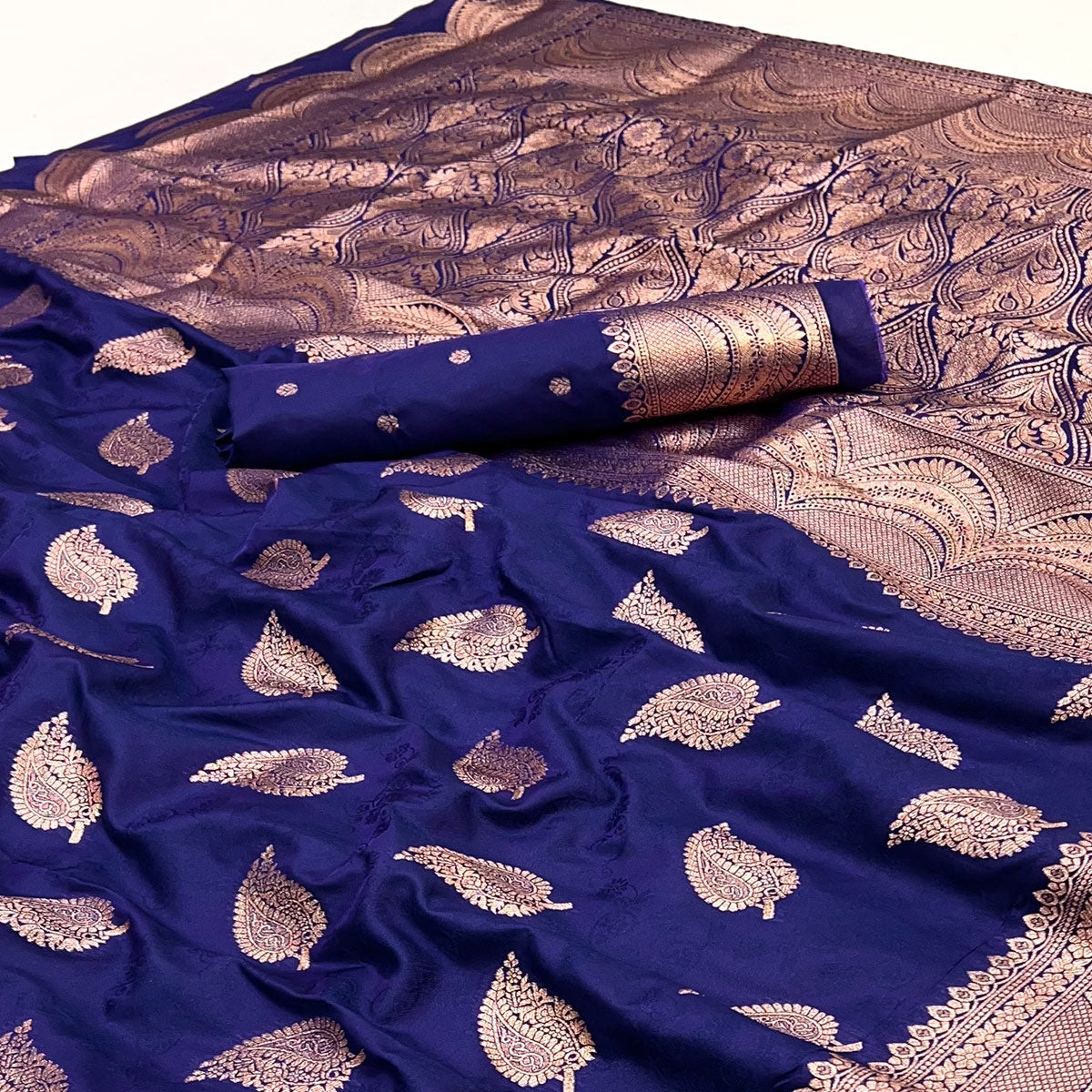 Navy Blue Art Silk Saree With Intricate Zari Weaving & Rich Banarasi Pallu