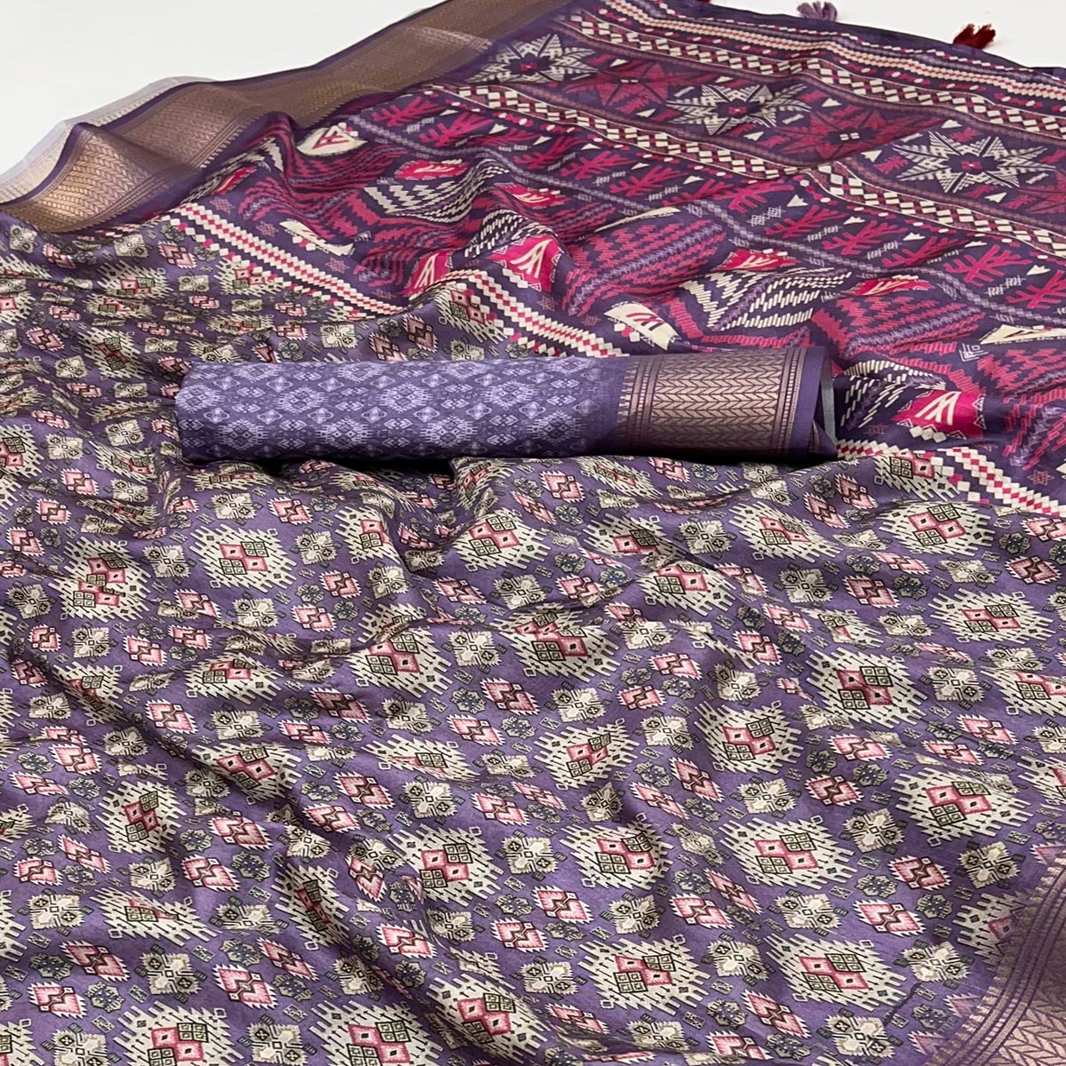 Lavender Dola Silk Saree With Intricate Digital Prints & Zari Woven Border