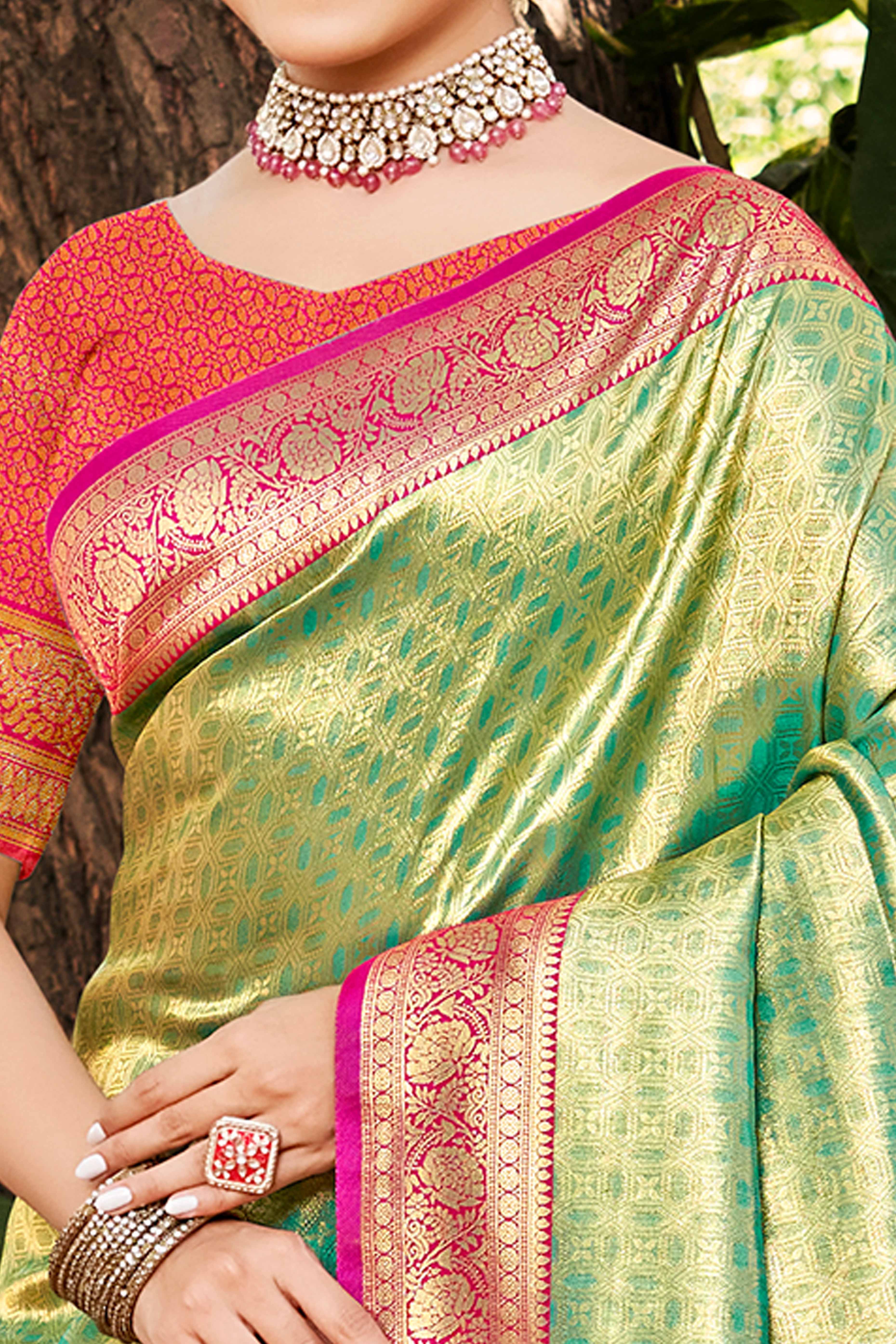 Rama Green Paithani Saree In Kanjivaram Silk Adorned With Intricate Floral Weaving