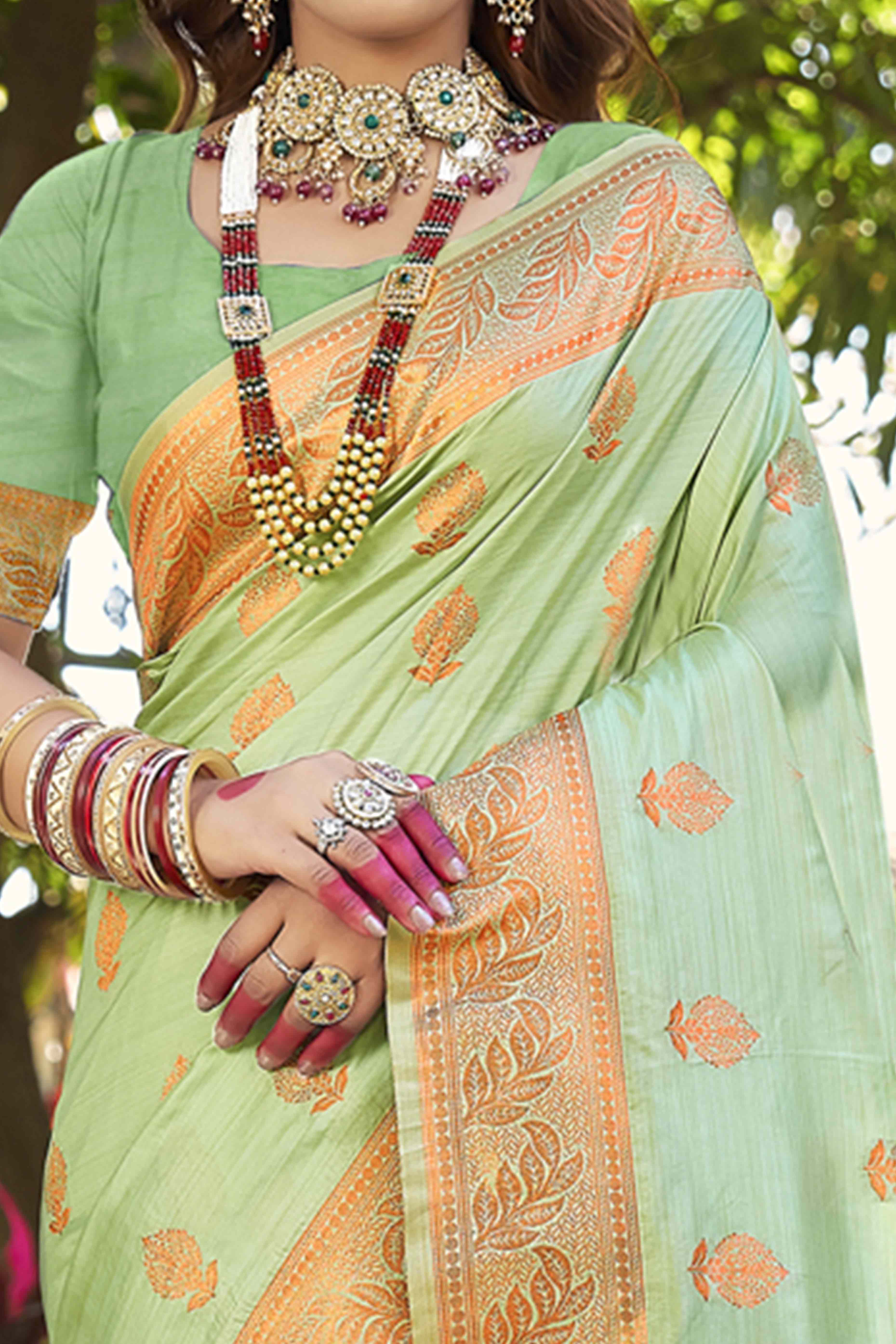 Refreshing Floral Zari Woven Banarasi Silk Saree In Green