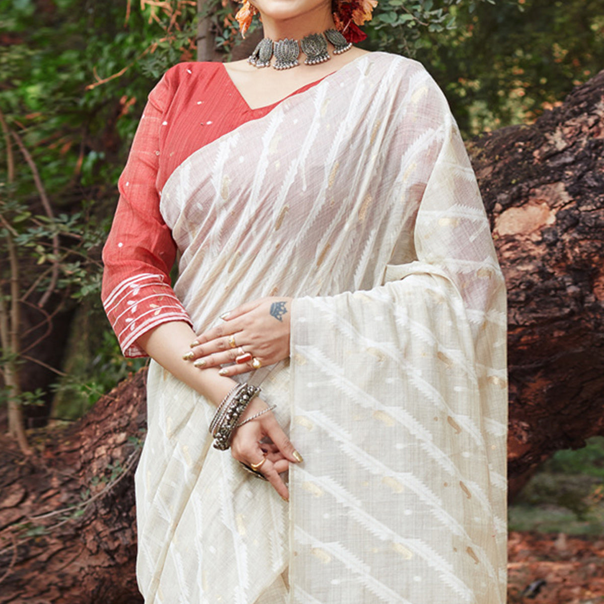 Off White & Red Woven Cotton Silk Saree With Tassels