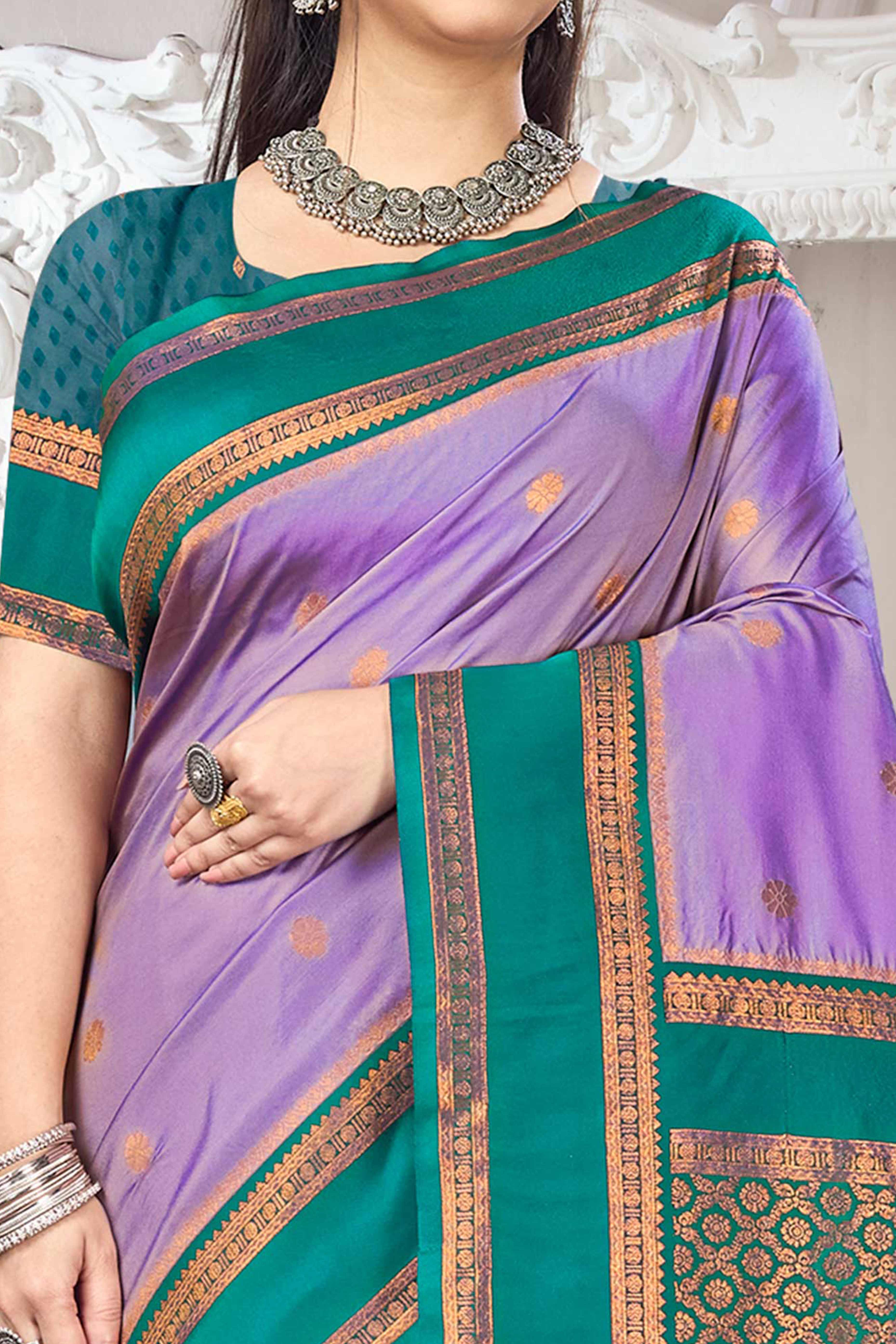 Classic Lavneder Floral Motif Weaving Silk Blend Saree With Tassel Pallu