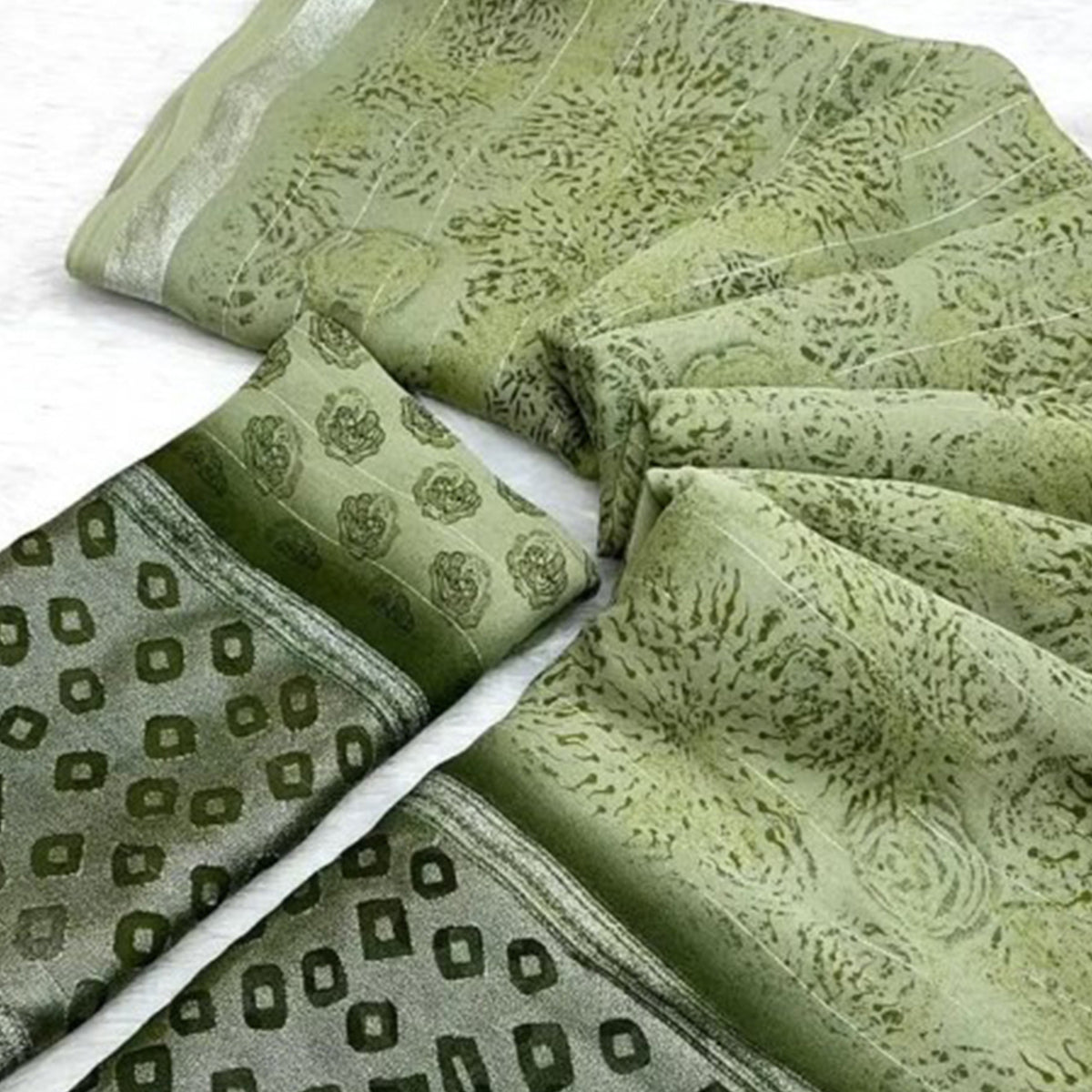 Green Floral Printed Chiffon Saree