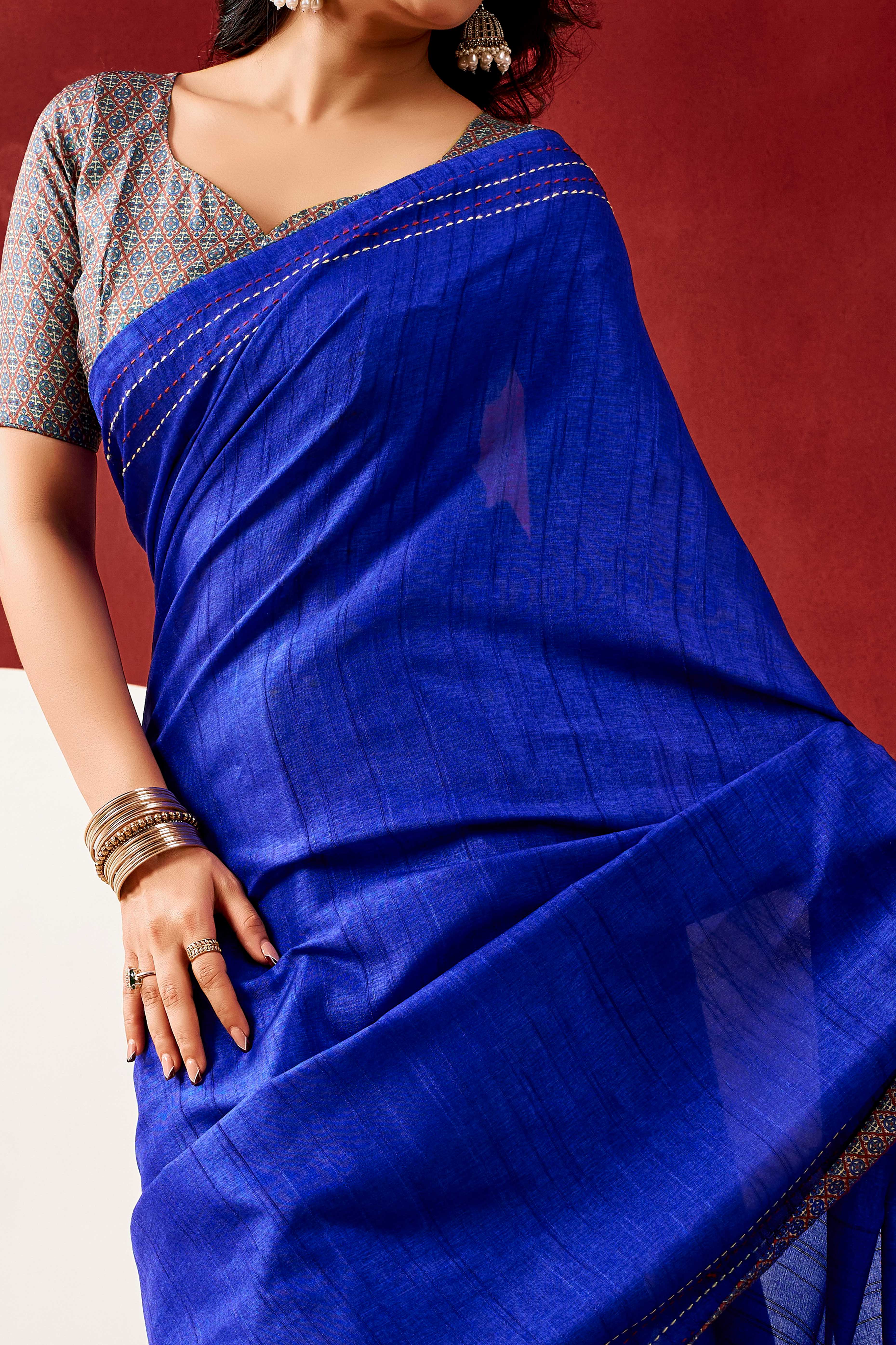 Graceful Royal Blue Handloom Cotton Blend Saree Featuring Striped Lining Embroidery & Tassel Pallu