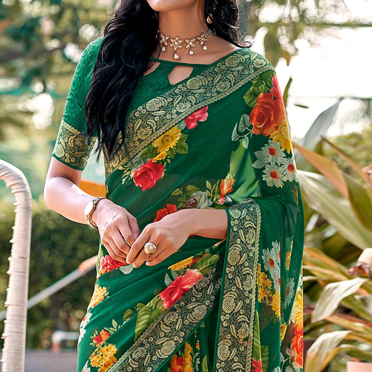 Green Floral Printed Georgette Saree With Border & Jacquard Blouse