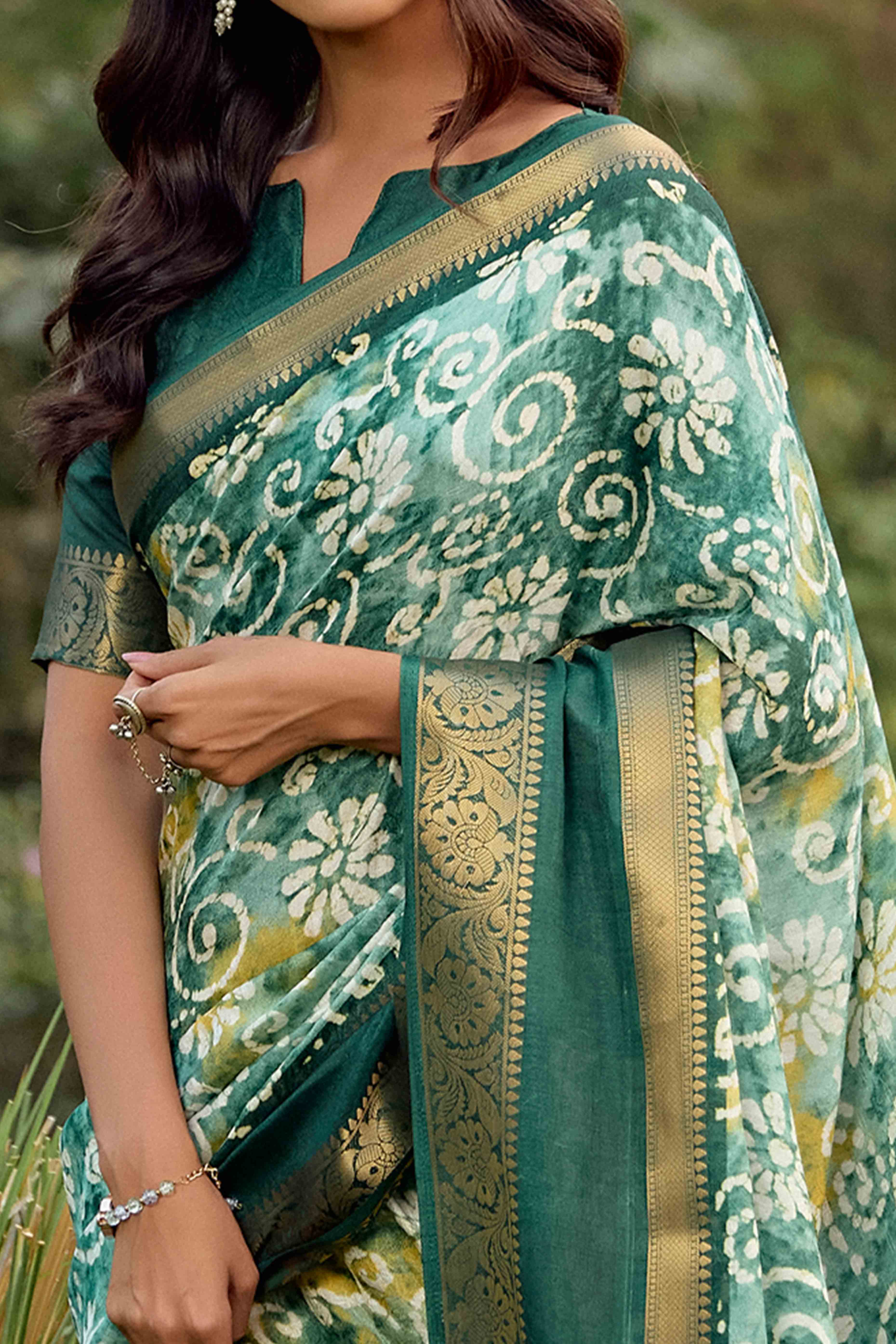 Green Floral Printed Dola Silk Saree