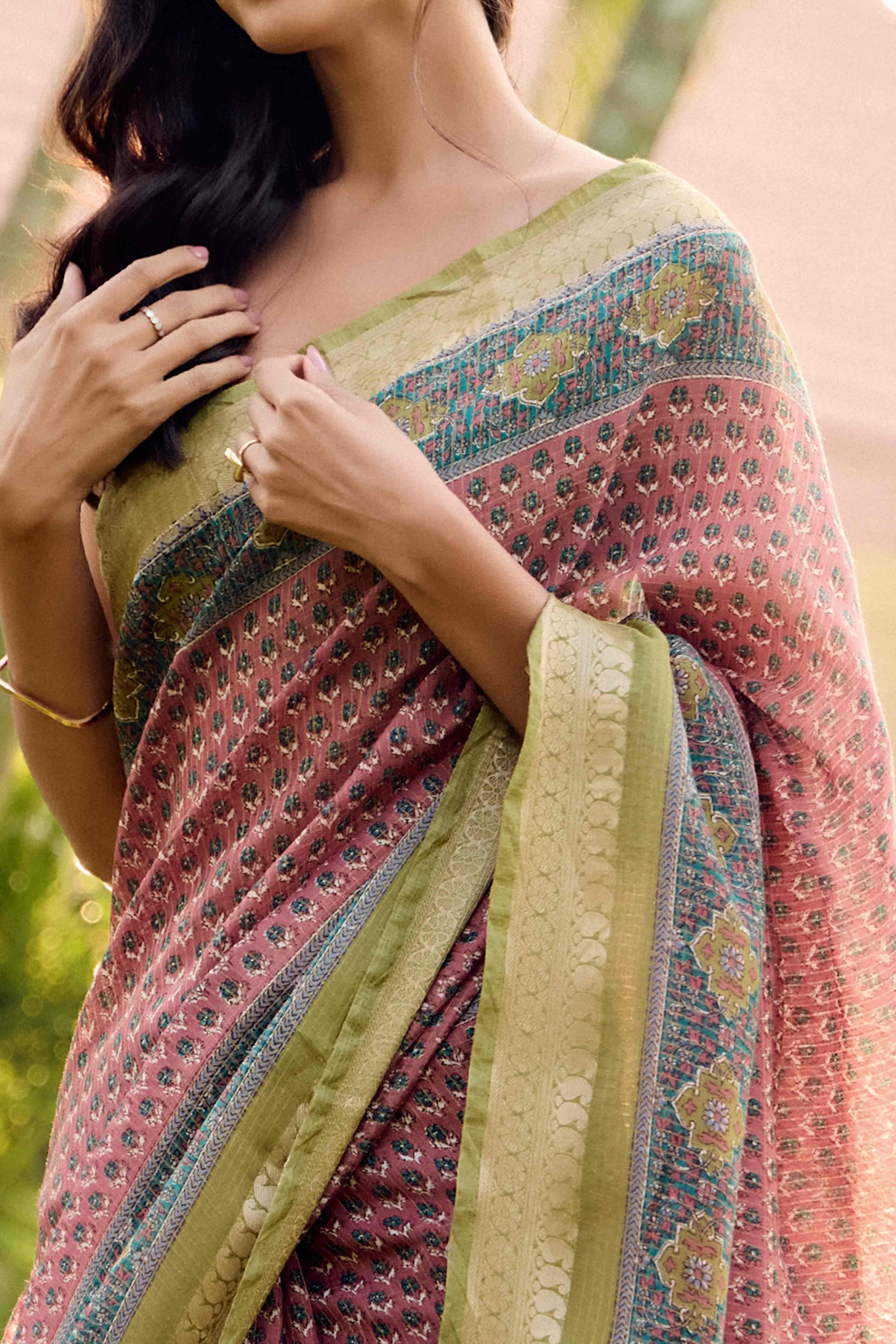 Dusty Pink Printed Mulmul Cotton Saree With Jacquard Border